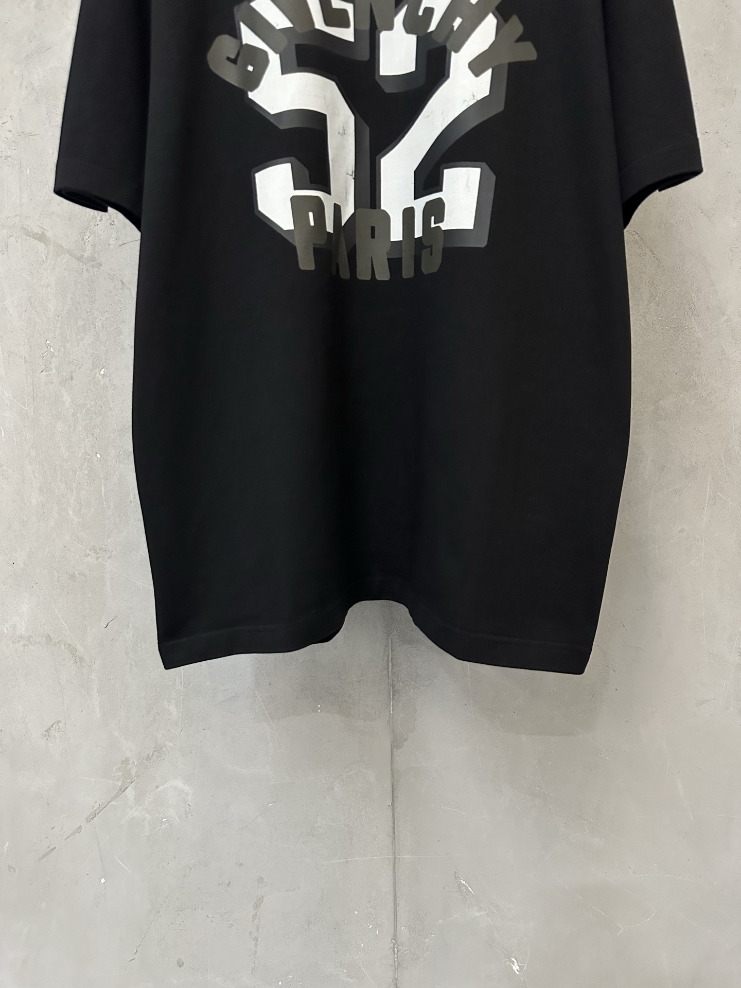 New autumn and winter heavy 400g short sleeves Givenchy Givenchy 26ss Vibrant 52 printed short-sleeved T-shirt Fabric: Made of high-definition super-heavy-weight cotton double-yarn compact Xinjiang cotton, weight 400g, with 2*2 Solona rib 420g, clean cloth surface, clear cloth texture, tight feel, stiff, high color fastness, no deformation, no discoloration, custom hardware, threads, accessories, alignment, same style for men and women -Color: black white yellow -Size: XS S M L XL - Image 4