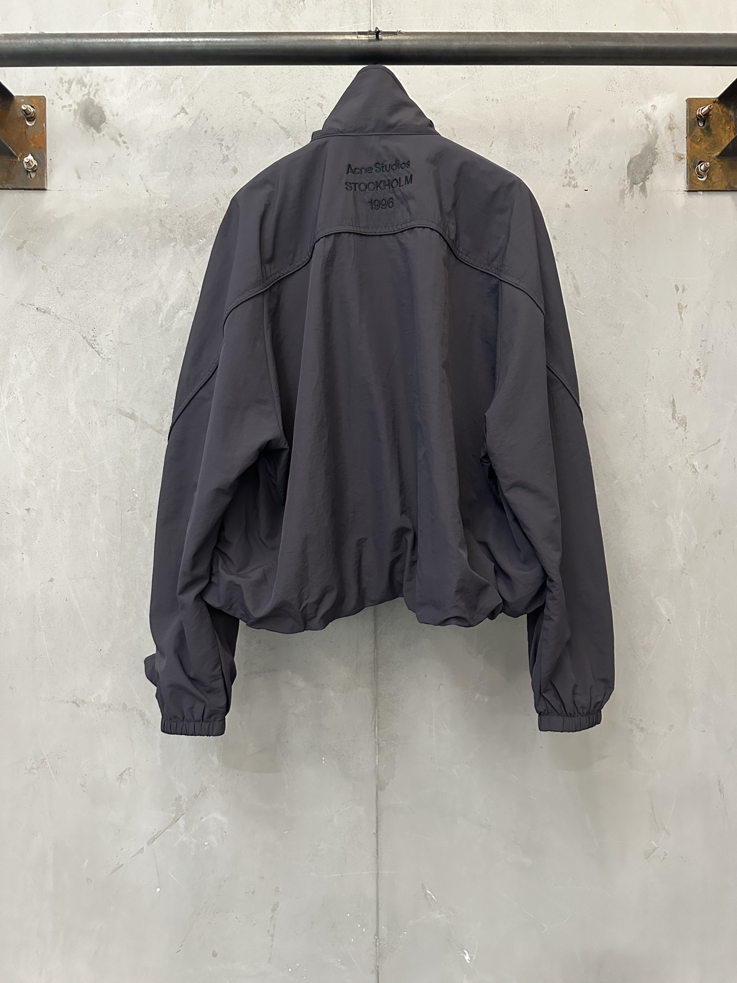 Acne Studios 26FW1996 series short stand collar nylon jacket Fabric: Lightweight nylon woven fabric with a slightly wrinkled texture, lightweight and wind-resistant 1 - Image 2