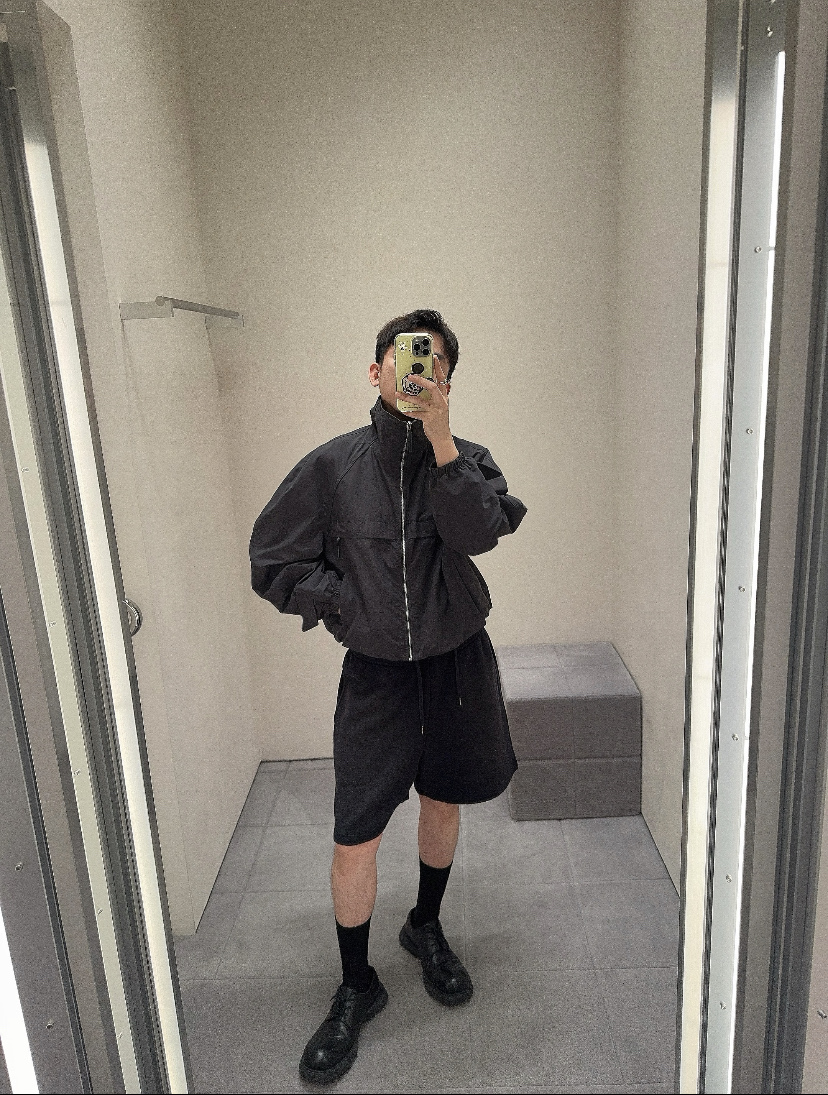 Acne Studios 26FW1996 series short stand collar nylon jacket Fabric: Lightweight nylon woven fabric with a slightly wrinkled texture, lightweight and wind-resistant 1 - Image 17