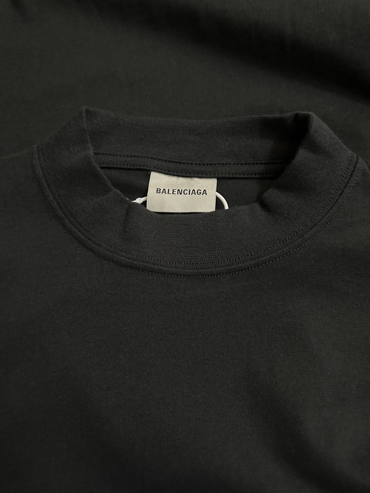 Balenciaga Balenciaga 26ss SEGA Sega co-branded offset overprint logo long-sleeved T-shirt Fabric: Made of double yarn retro plain knitted fabric 320g, with 32S double yarn 1*1 thread, custom hardware, thread, accessories, plate alignment, same style for men and women -Color: black -Size: XS S M L - Image 6