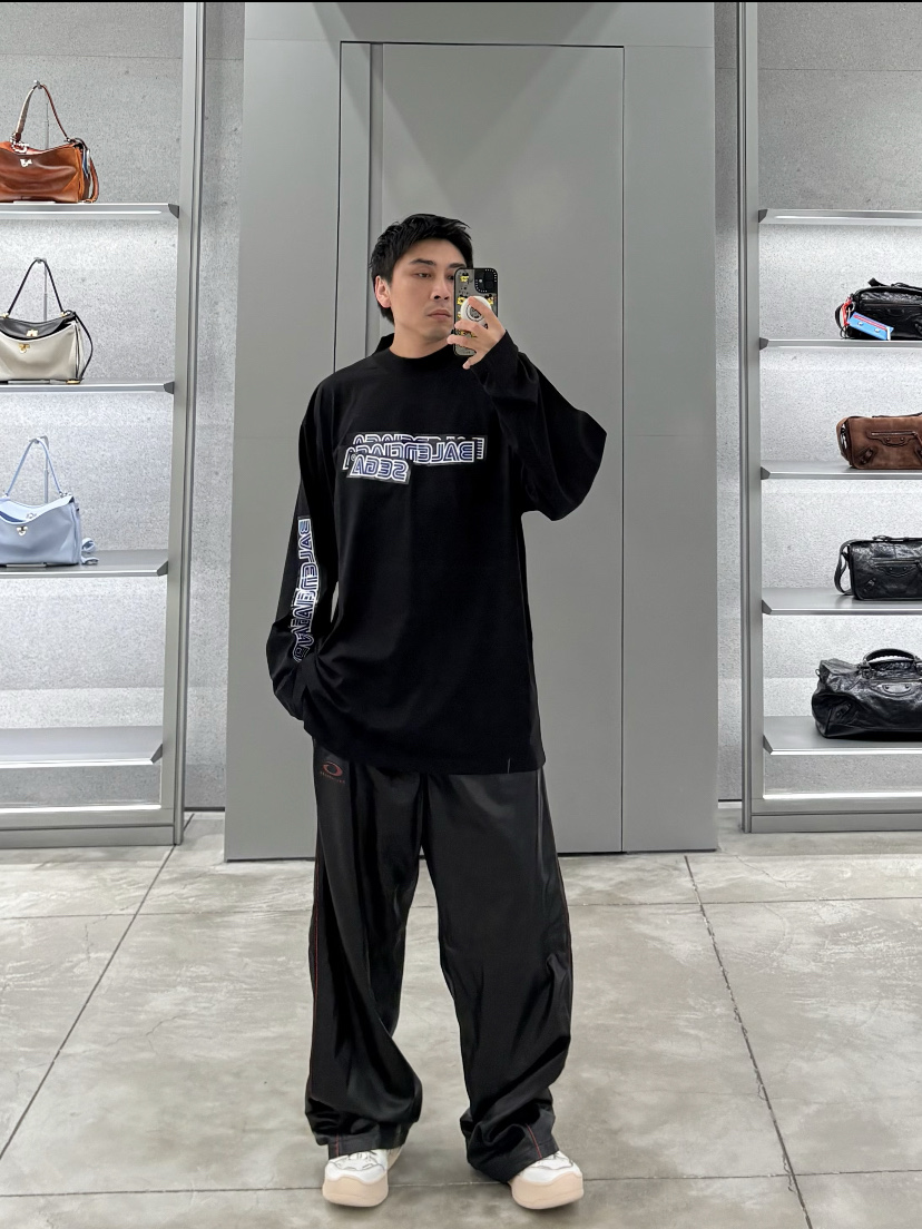 Balenciaga Balenciaga 26ss SEGA Sega co-branded offset overprint logo long-sleeved T-shirt Fabric: Made of double yarn retro plain knitted fabric 320g, with 32S double yarn 1*1 thread, custom hardware, thread, accessories, plate alignment, same style for men and women -Color: black -Size: XS S M L - Image 14