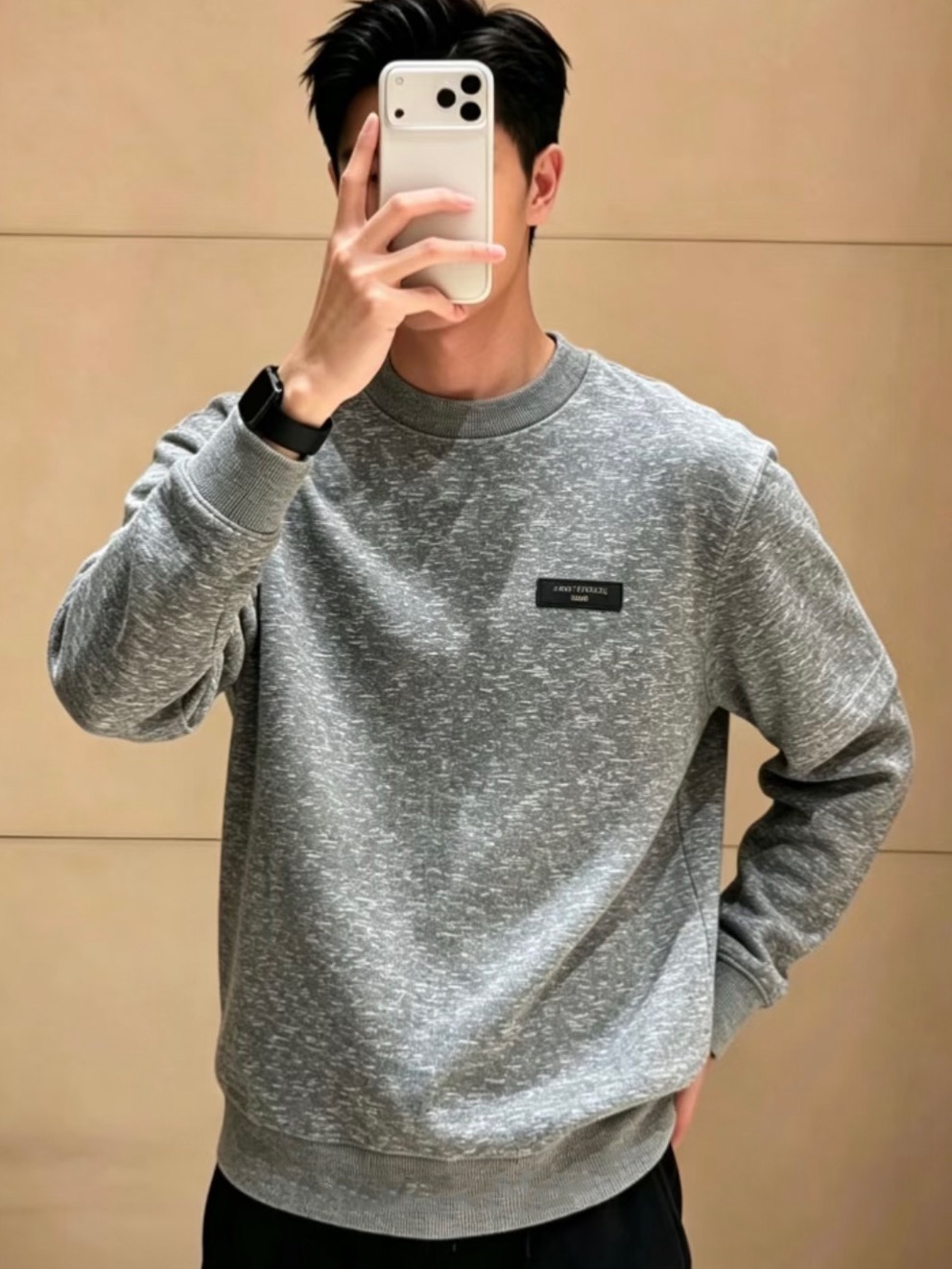 LOUIS VUITTON 26FW LV reflective printed logo sweatshirt Fabric: Made of 100% cotton plain knitted fabric 320g Customized hardware Thread Accessories Matching version Same style for men and women -Color: gray -Size: S M L XL - Image 17