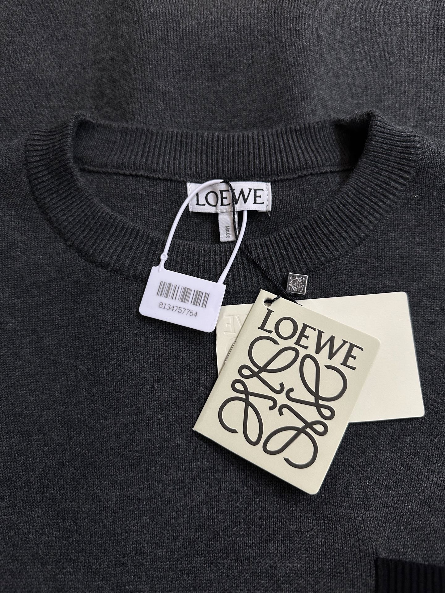 LOEWE ss26 pocket embossed logo sweater Fabric: Cotton blended wool, 70% cotton, 15% wool, 10% viscose - Image 6
