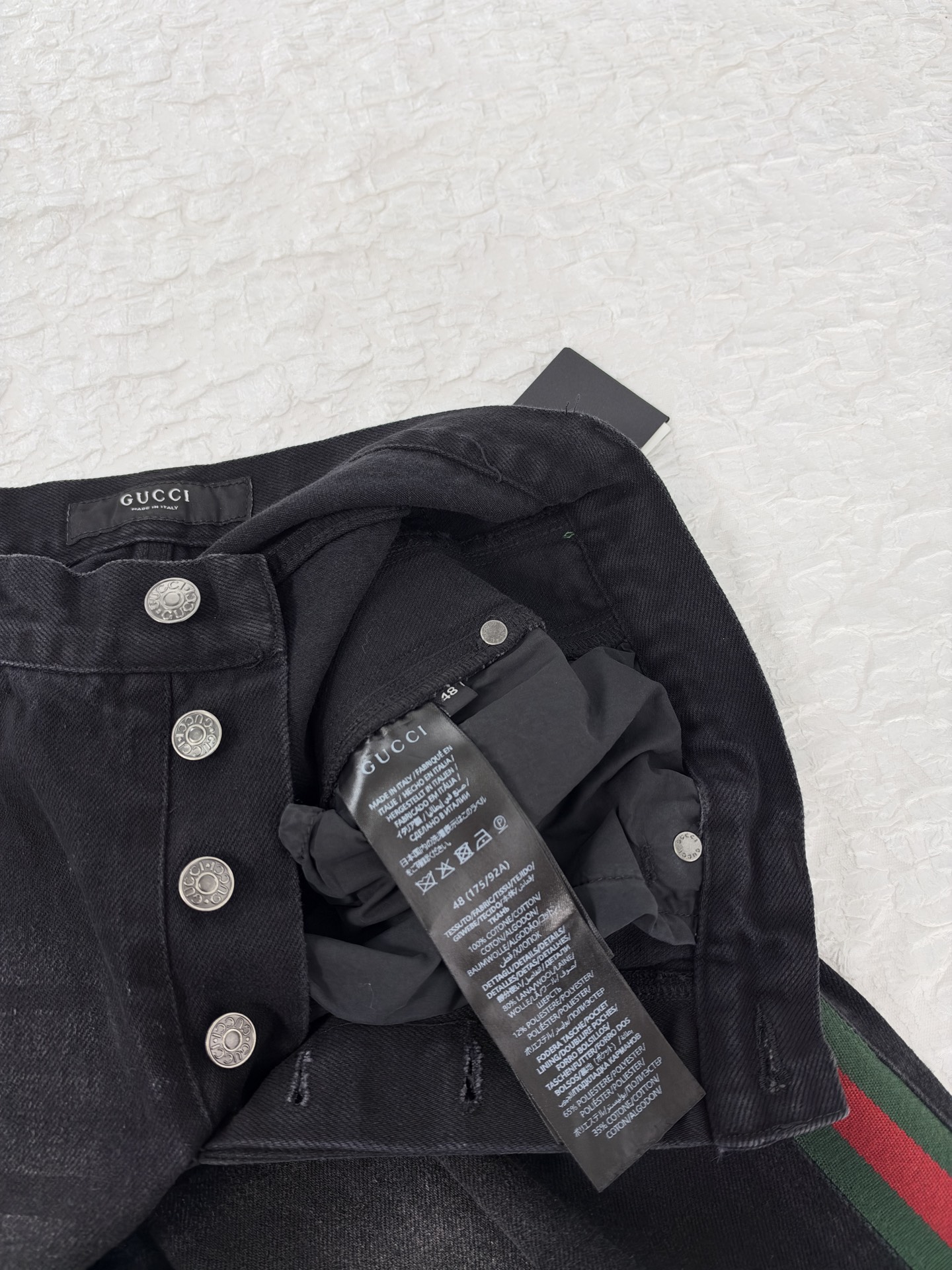 Gucc*/Gucci SS26 washed black side webbing straight jeans Made from heavy denim fabric, the hardness and drape are comparable to the original version - Image 10