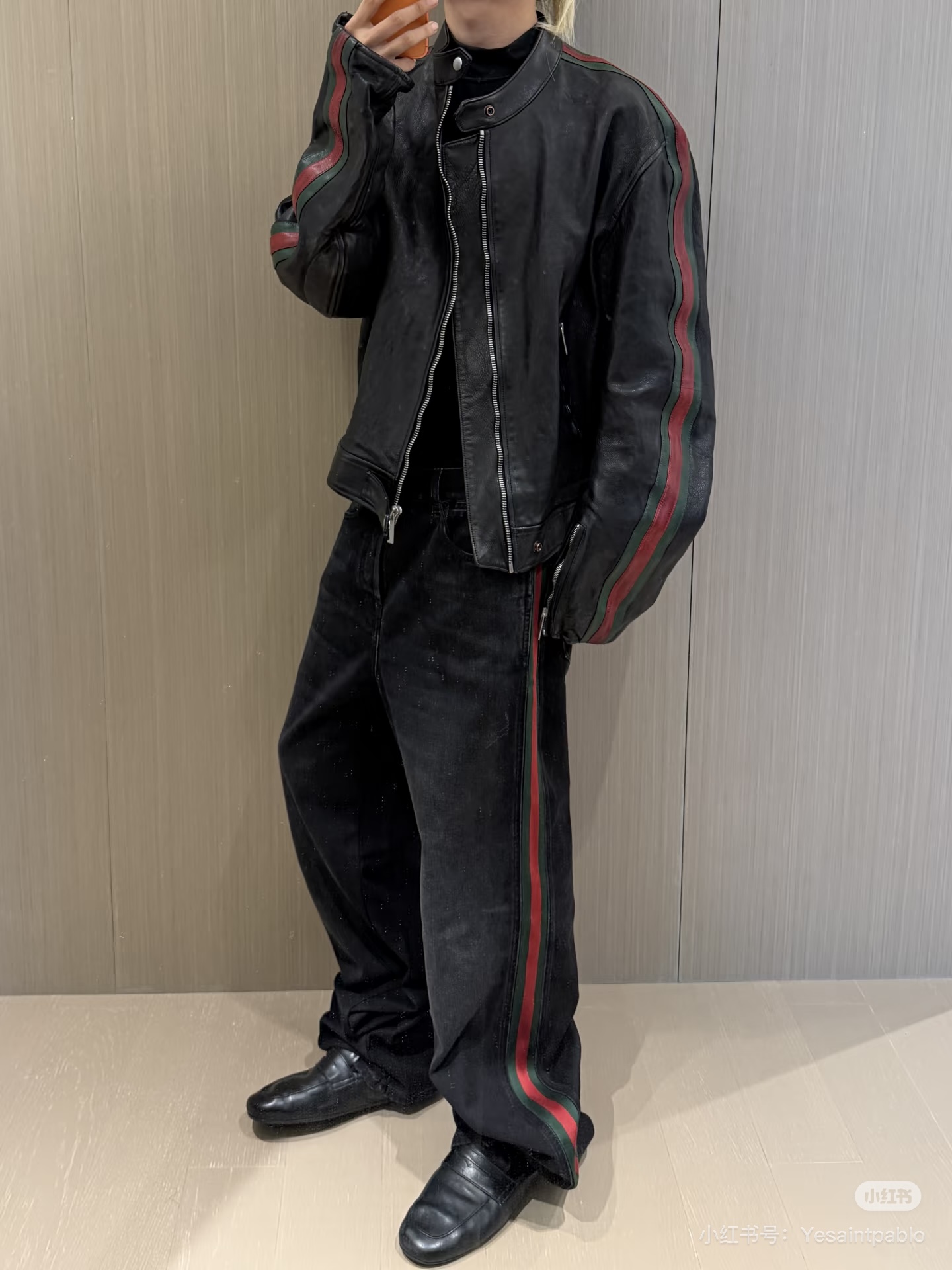 Gucc*/Gucci SS26 washed black side webbing straight jeans Made from heavy denim fabric, the hardness and drape are comparable to the original version - Image 14