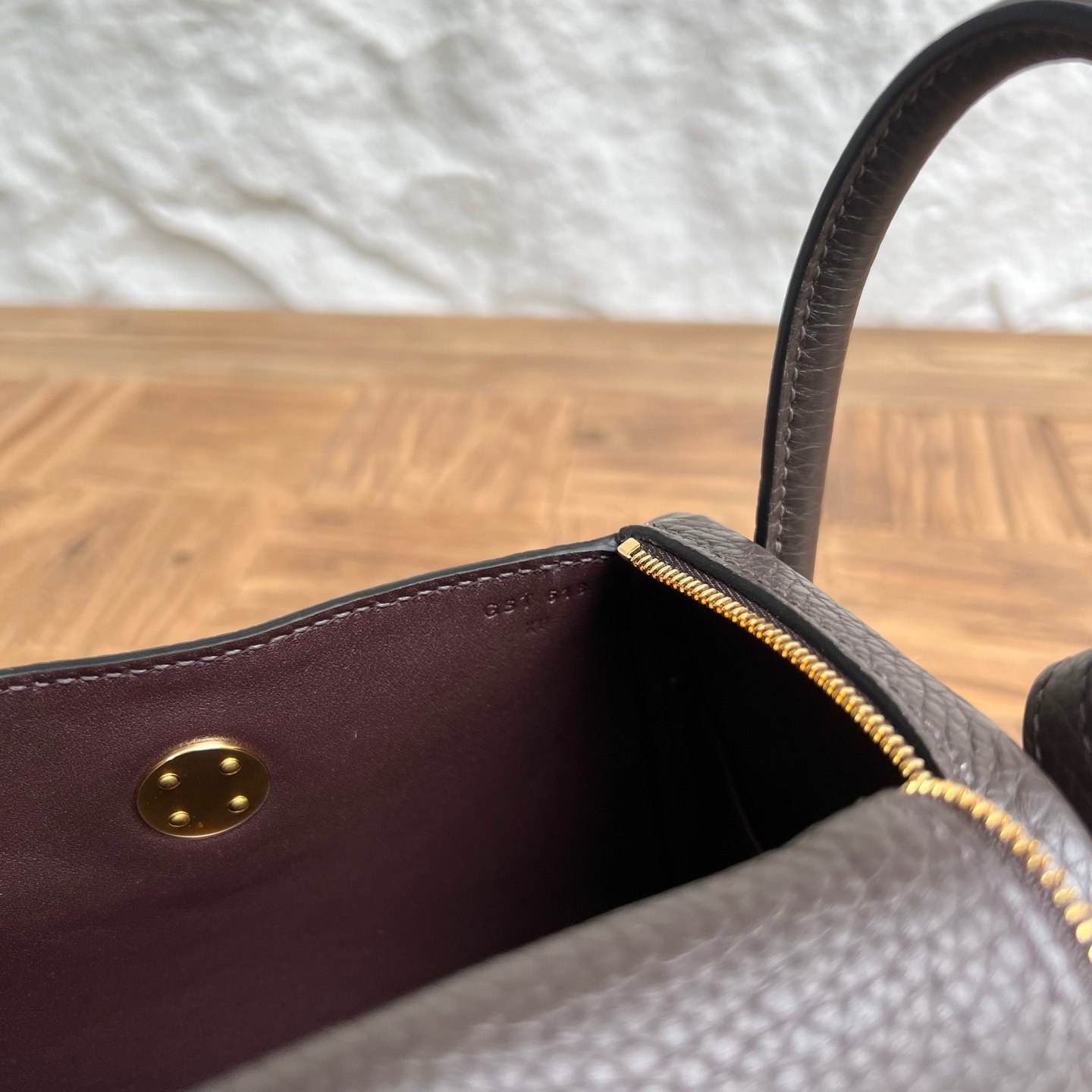 MiniLindy 19cm Clemence original imported tc large cowhide leather Color: Ck46 ebony color Fully handmade wax stitching Gold buckle customized✈️ - Image 8