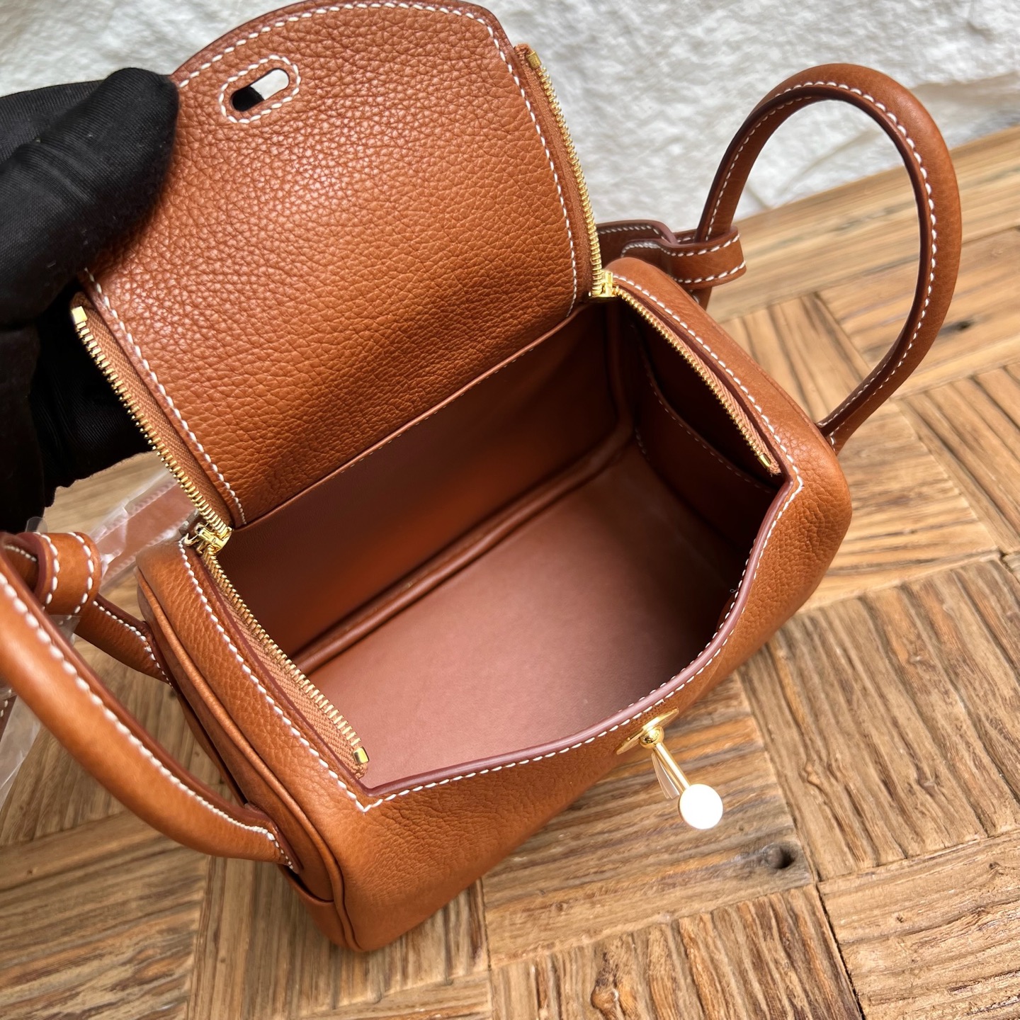 MiniLindy 19cm Barenia original imported grain saddle leather Color: CC34 original color Fauve Fully handmade wax stitching Gold buckle customized✈️ - Image 6