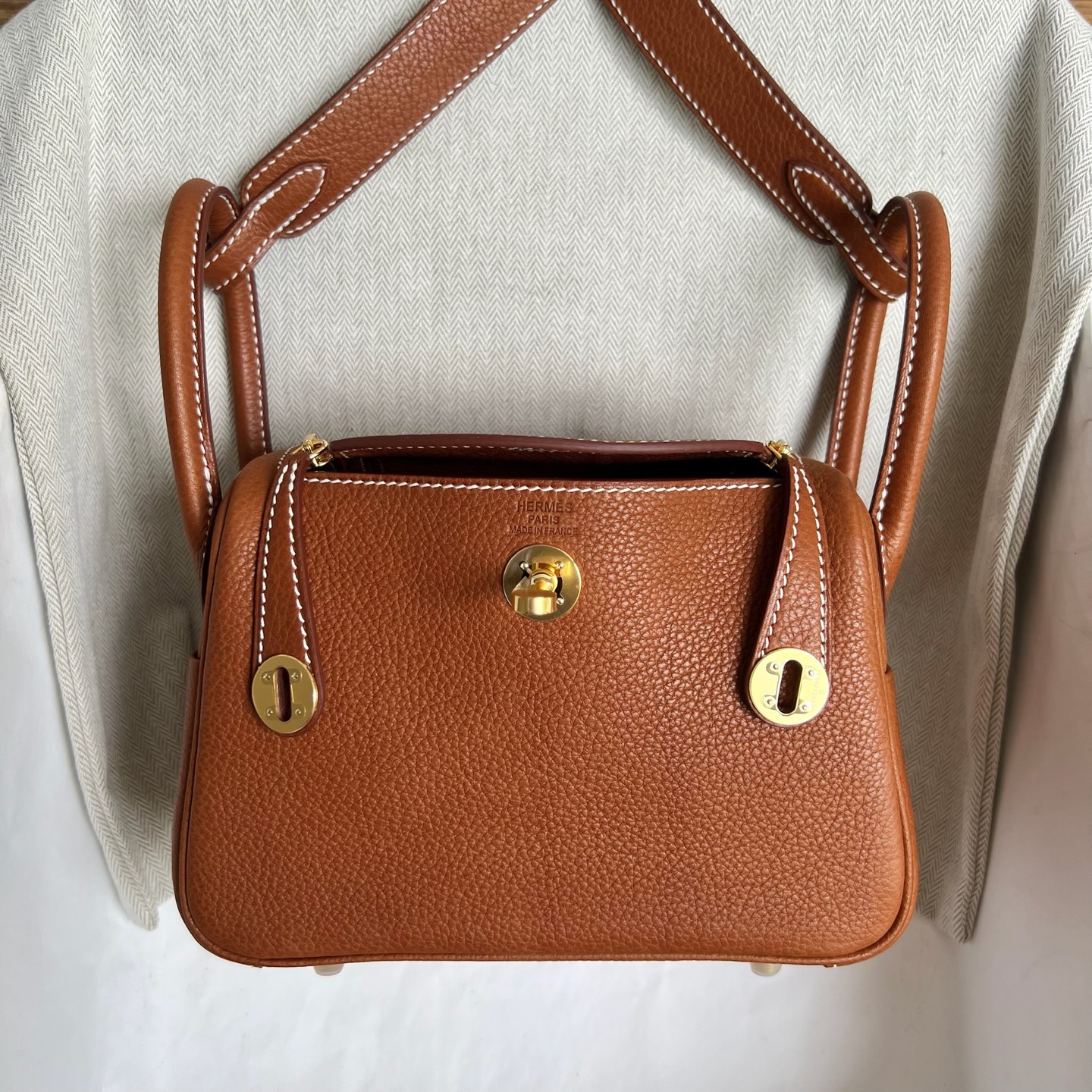 MiniLindy 19cm Barenia original imported grain saddle leather Color: CC34 original color Fauve Fully handmade wax stitching Gold buckle customized✈️ - Image 12