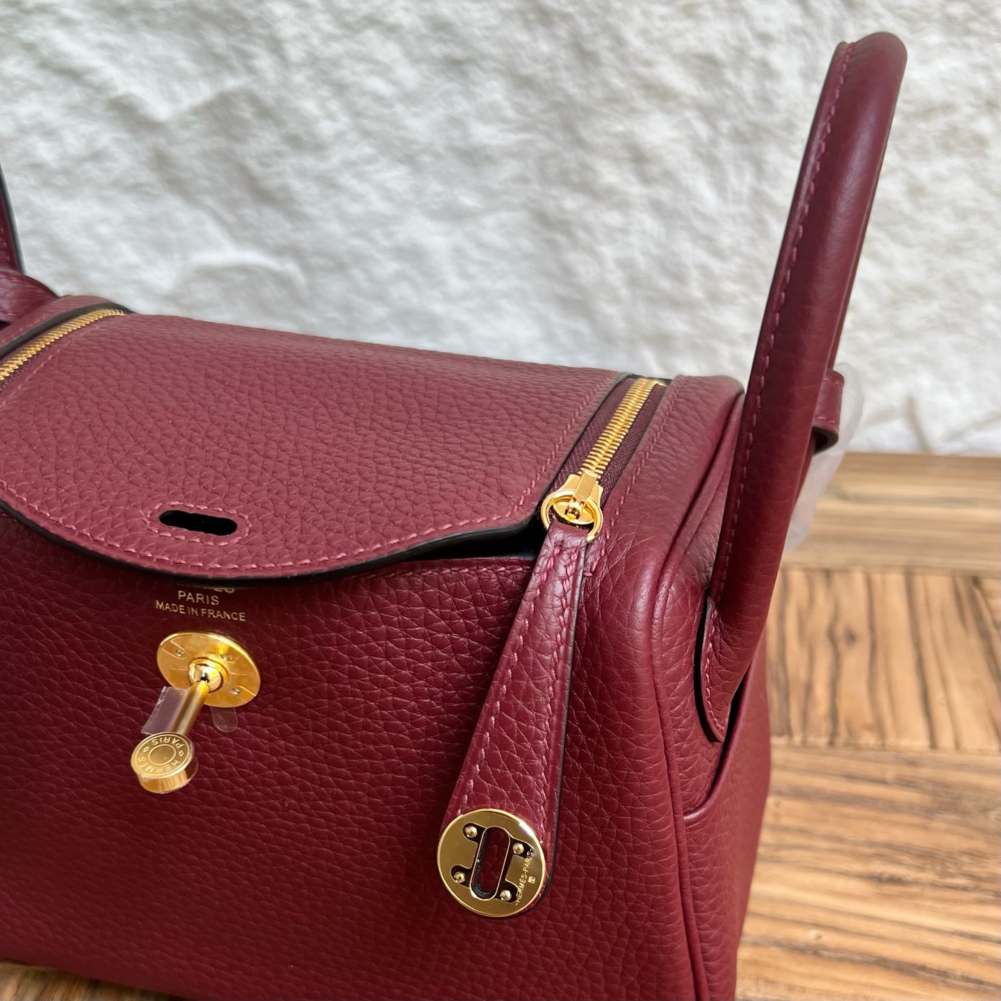 Mini Lindy 19cm Clemence original imported tc large cowhide leather Color: Ck55 Hermès red Fully handmade wax stitching Gold buckle customized✈️ - Image 2