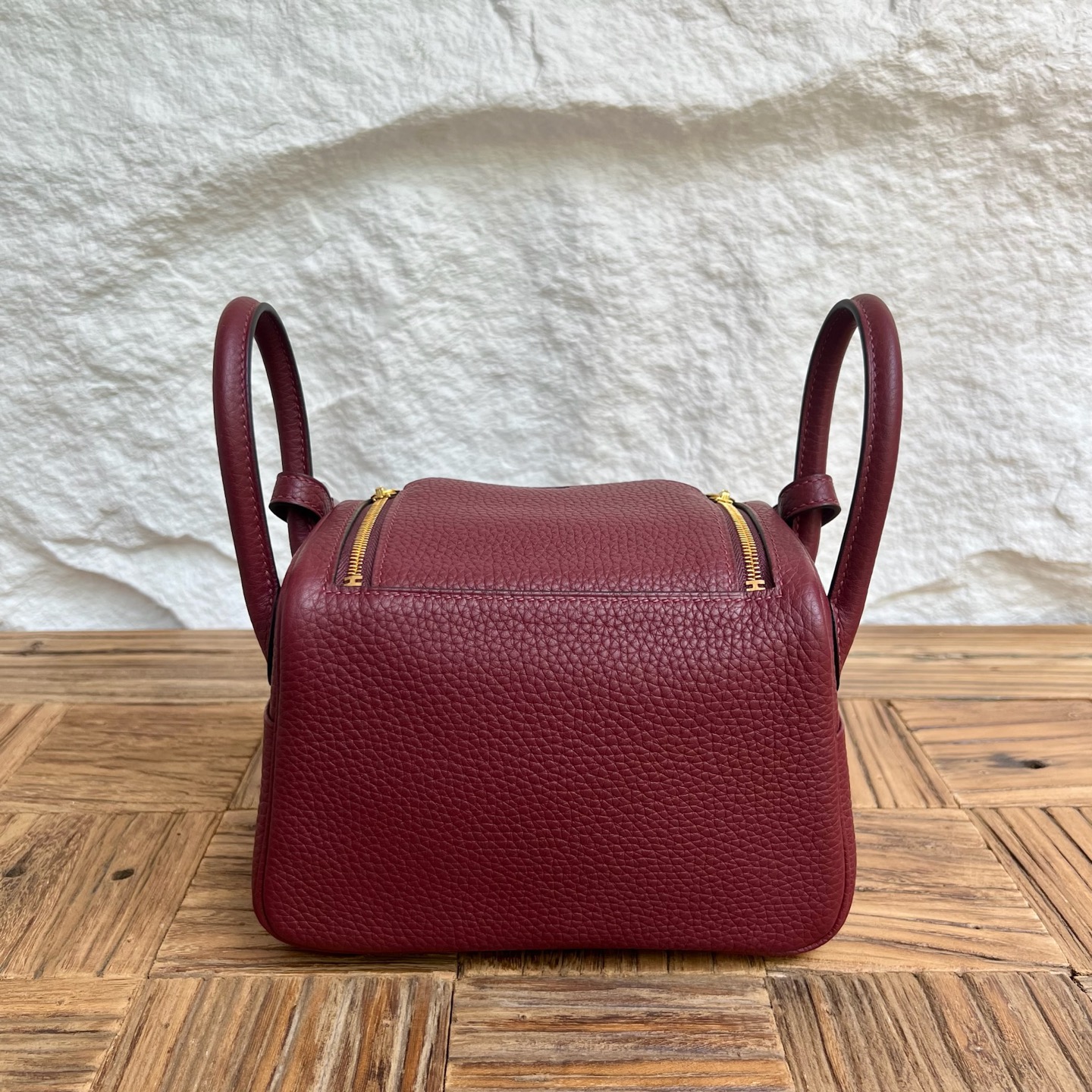 Mini Lindy 19cm Clemence original imported tc large cowhide leather Color: Ck55 Hermès red Fully handmade wax stitching Gold buckle customized✈️ - Image 4