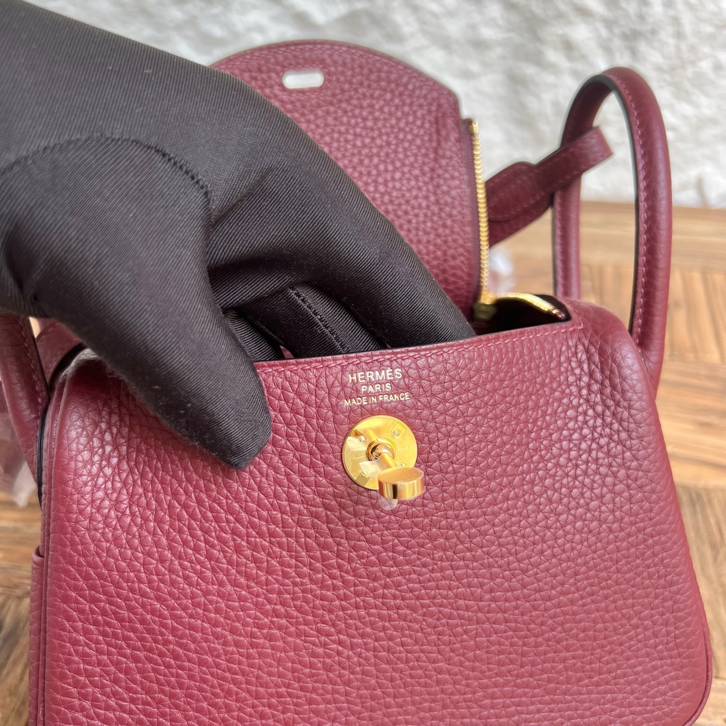 Mini Lindy 19cm Clemence original imported tc large cowhide leather Color: Ck55 Hermès red Fully handmade wax stitching Gold buckle customized✈️ - Image 7