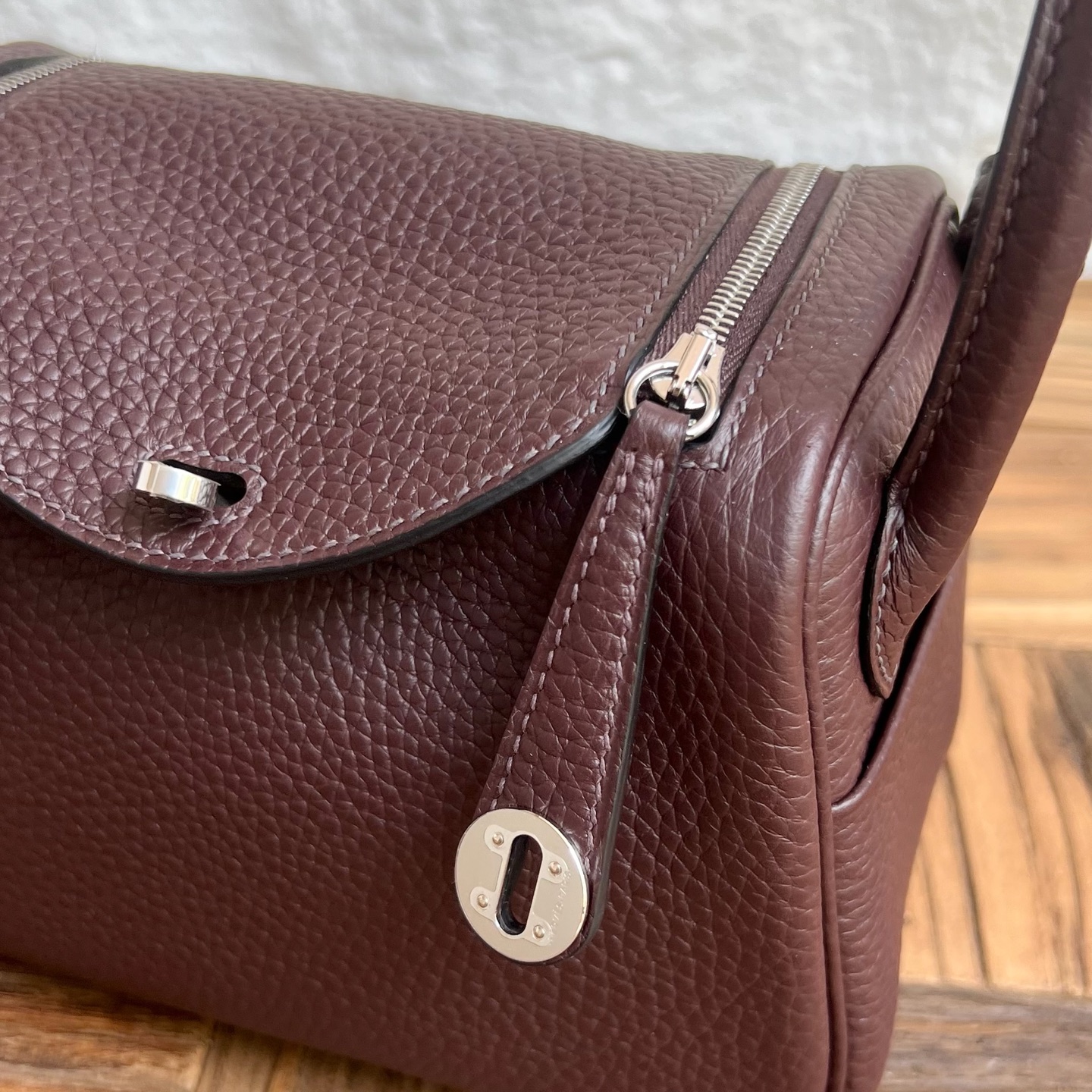 Spot Mini Lindy 19cm Clemence original imported tc large cowhide Color: 0G saddle red Rouge Sellier Fully handmade wax stitching Silver buckle Stock - Image 2