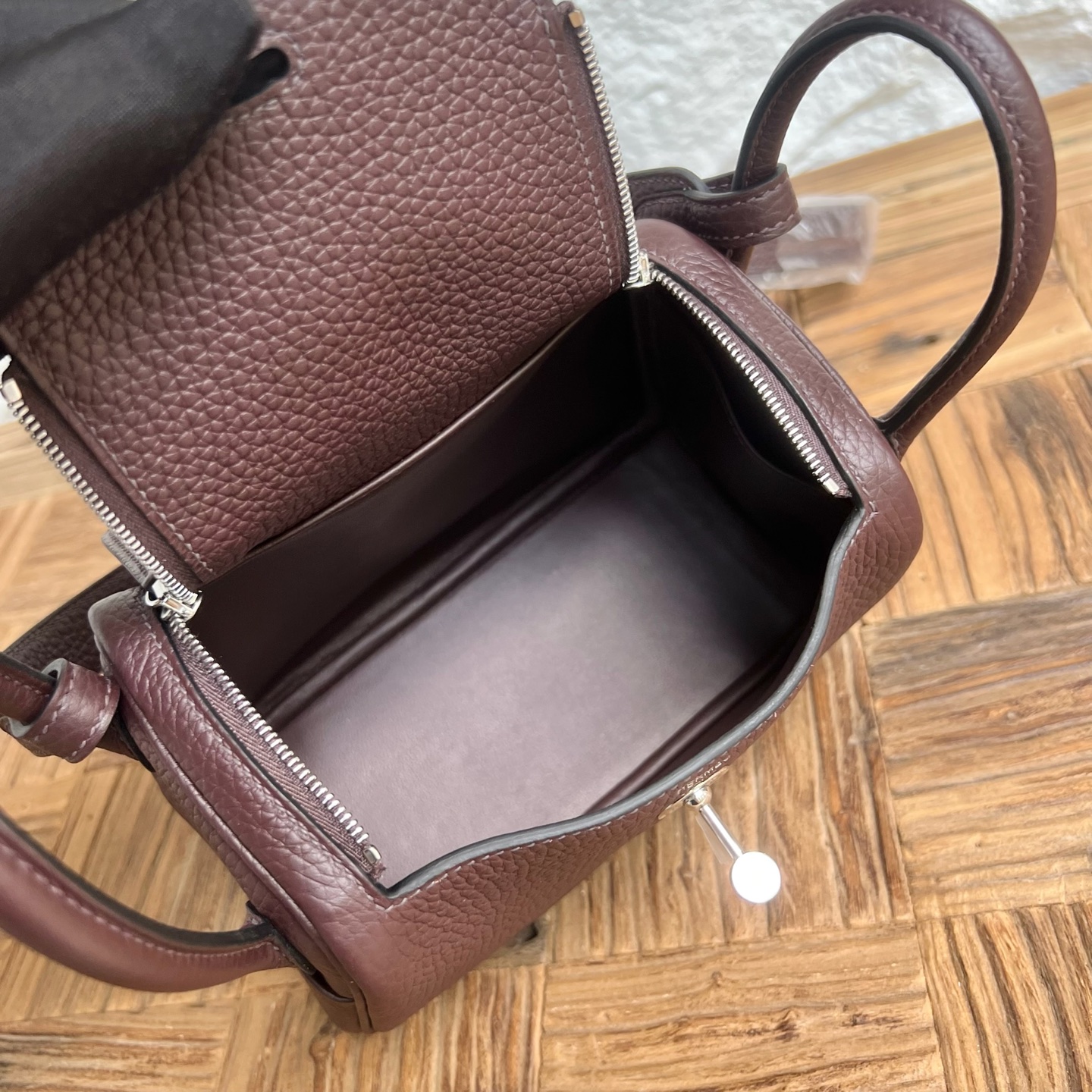 Spot Mini Lindy 19cm Clemence original imported tc large cowhide Color: 0G saddle red Rouge Sellier Fully handmade wax stitching Silver buckle Stock - Image 6
