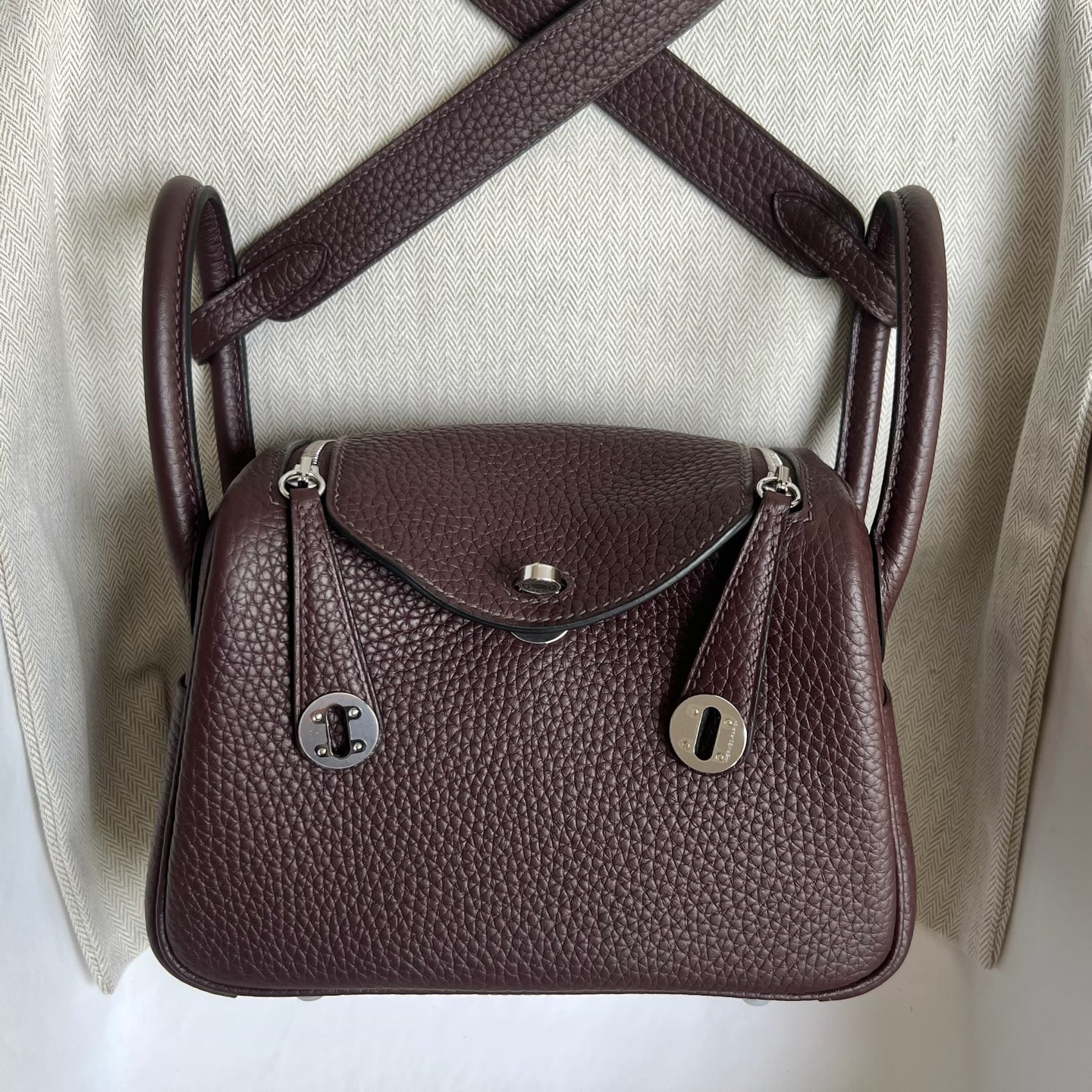 Spot Mini Lindy 19cm Clemence original imported tc large cowhide Color: 0G saddle red Rouge Sellier Fully handmade wax stitching Silver buckle Stock - Image 12