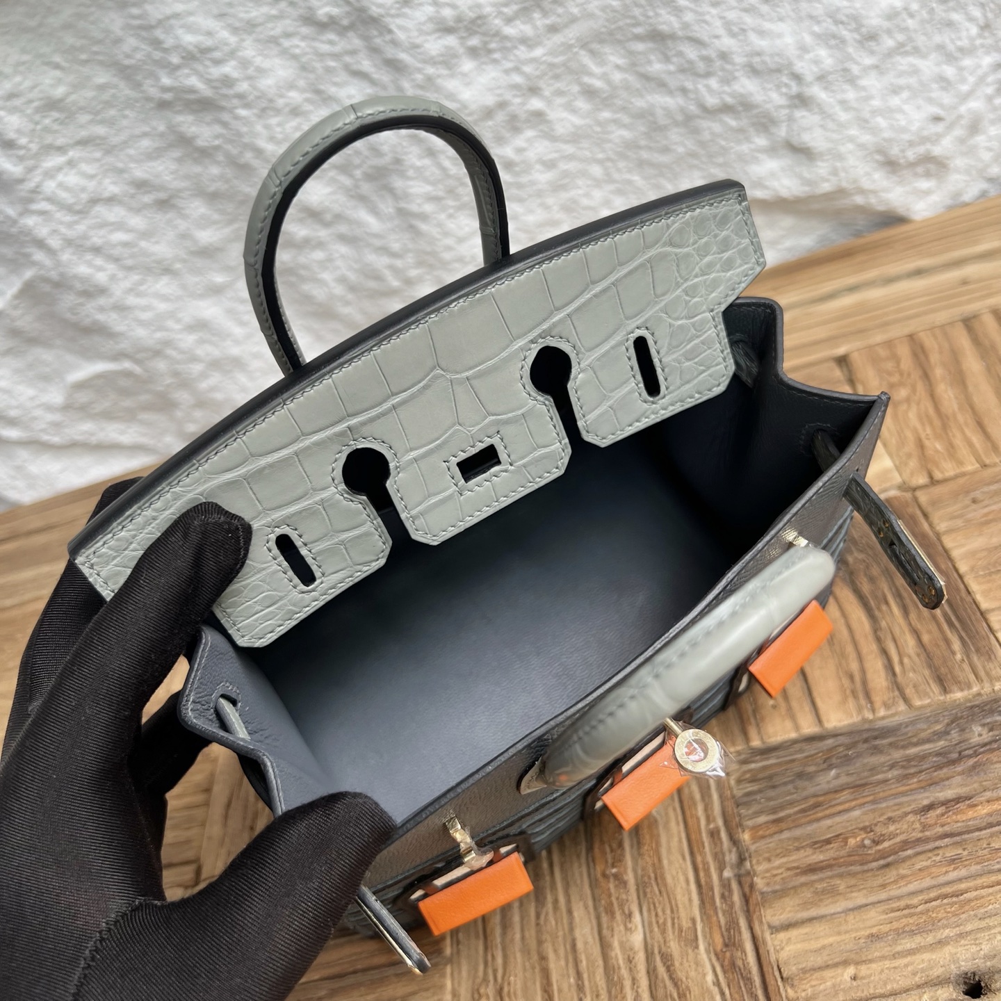 In stock Birkin 20cm limited edition gray little house🏠 Fully handmade wax stitching Light gold buckle Stock - Image 6
