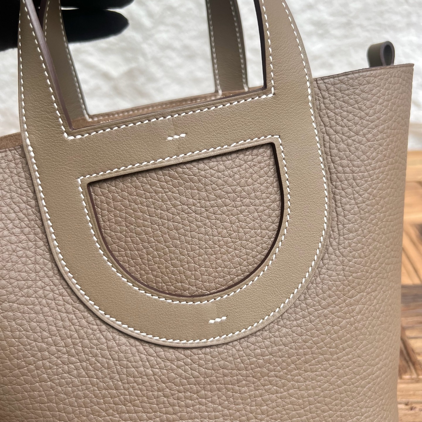 In The Loop Pig Nose Vegetable Basket 18cm Clemence/Swift Color: Ck18 elephant gray, fully handmade wax thread sewing Silver buckle customized✈️ - Image 3