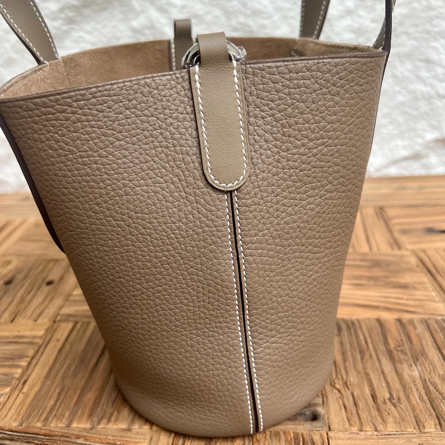 In The Loop Pig Nose Vegetable Basket 18cm Clemence/Swift Color: Ck18 elephant gray, fully handmade wax thread sewing Silver buckle customized✈️ - Image 4