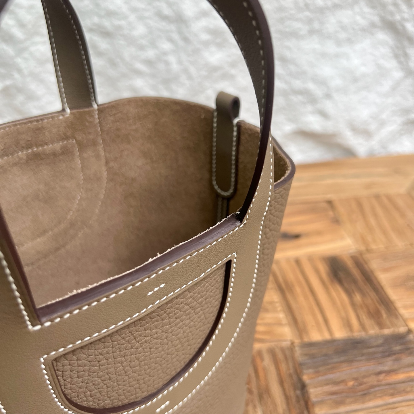In The Loop Pig Nose Vegetable Basket 18cm Clemence/Swift Color: Ck18 elephant gray, fully handmade wax thread sewing Silver buckle customized✈️ - Image 5
