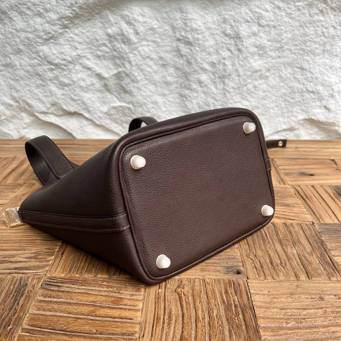 Picotin 18cm Barenia imported grain saddle leather Color: Ck46 ebony color Ebene fully handmade wax stitching Phw customized✈️ - Image 11