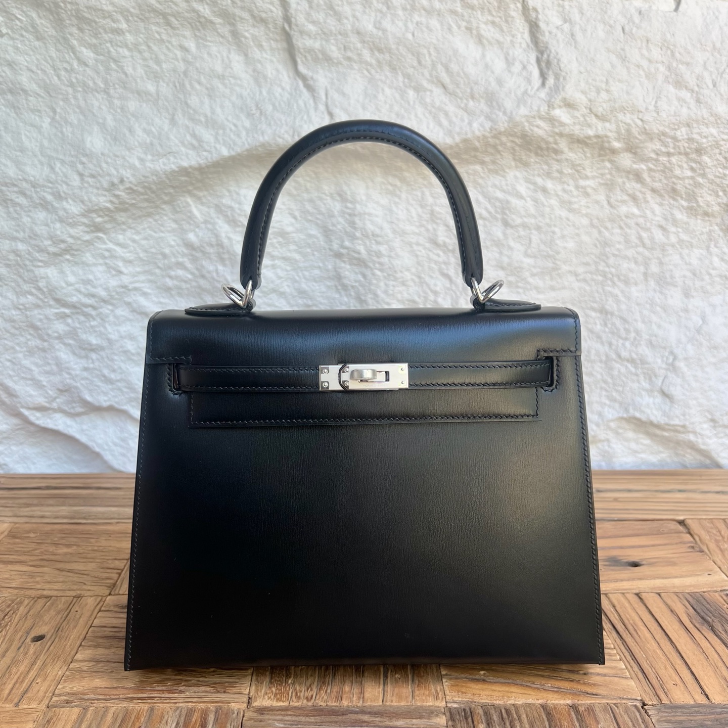Kelly 25cm Box Leather Color: Ck89 black Noir fully handmade wax thread sewing Silver buckle customized✈️