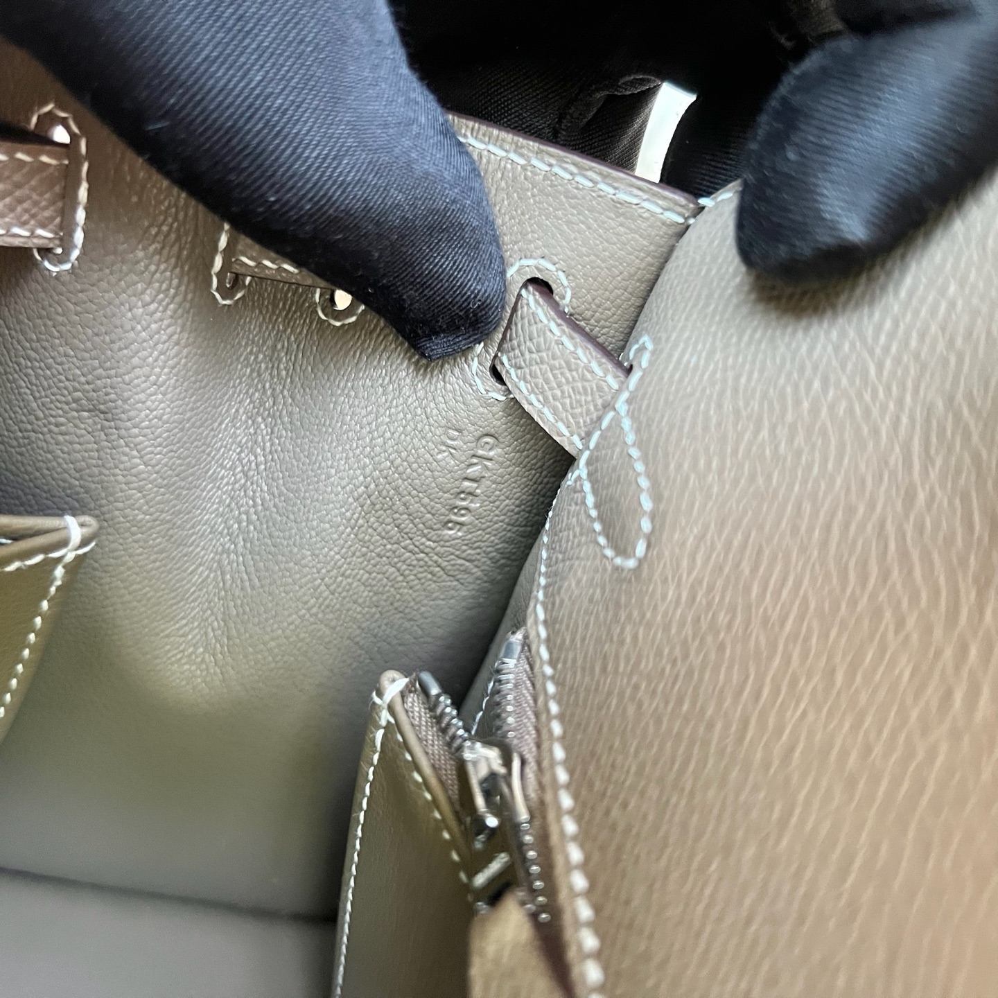 Spot Kelly 25cm Epsom Color: Ck18 elephant gray, fully handmade wax thread sewing Silver buckle Stock - Image 8