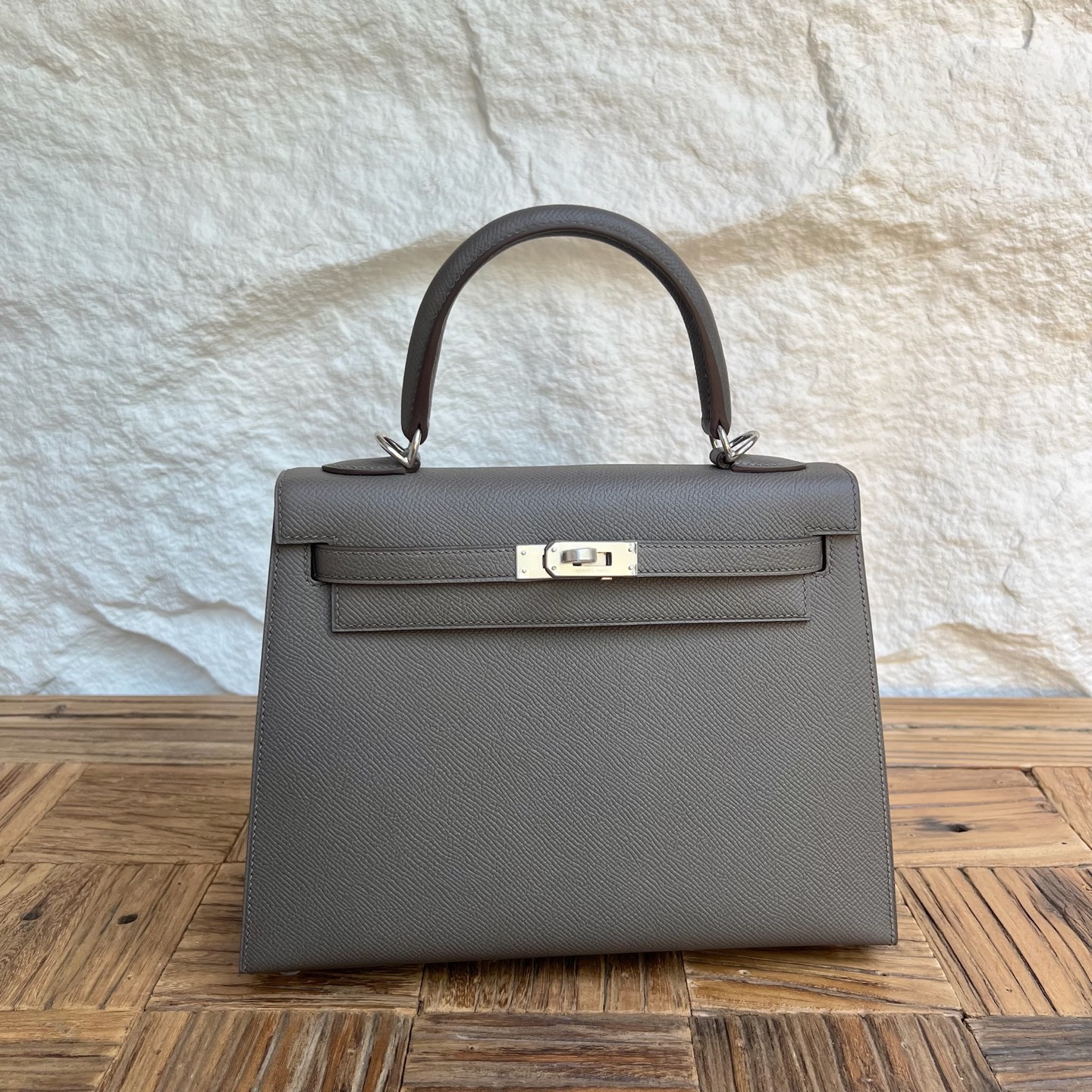 Kelly 25cm Epsom Color: 8F pewter gray, fully hand-waxed seams Silver buckle customized✈️ - Image 10