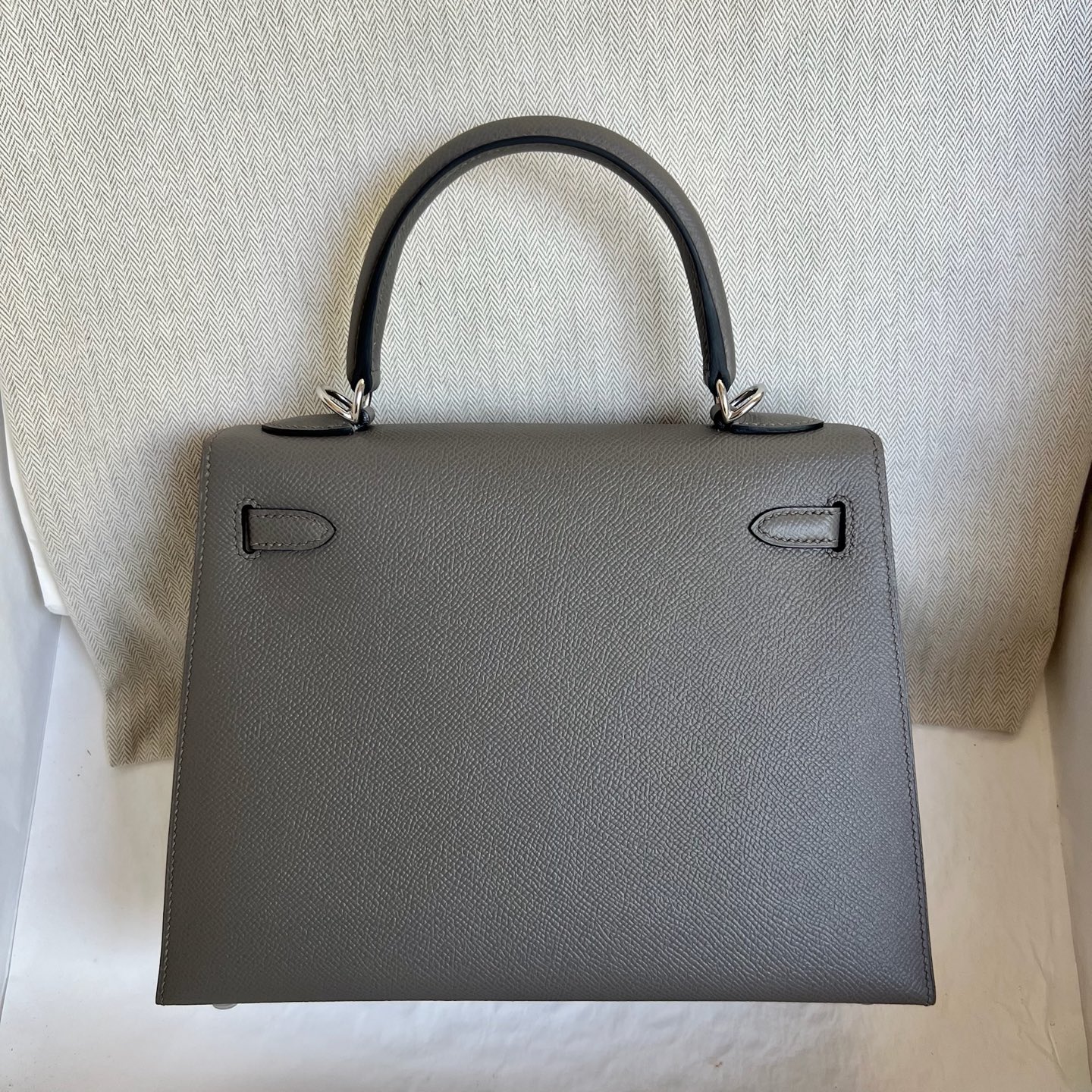 Kelly 25cm Epsom Color: 0L cumulonimbus gray, fully handmade wax stitching Silver buckle customized✈️ - Image 13