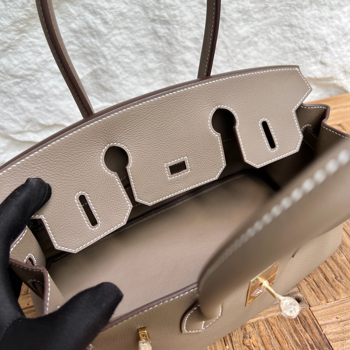 In stock Birkin Shoulder 29 Evercolor Color: 18 Elephant Gray Etoupe Fully handmade wax thread sewing Gold buckle Stock - Image 6