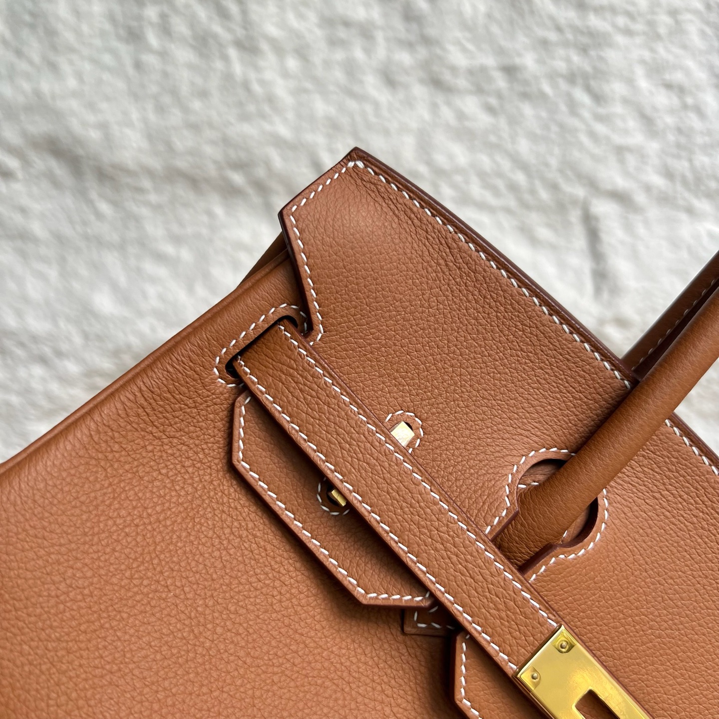 In stock Birkin Shoulder 29 Evercolor Color: 37 golden brown Gold Fully handmade wax thread sewing Gold buckle Stock - Image 2