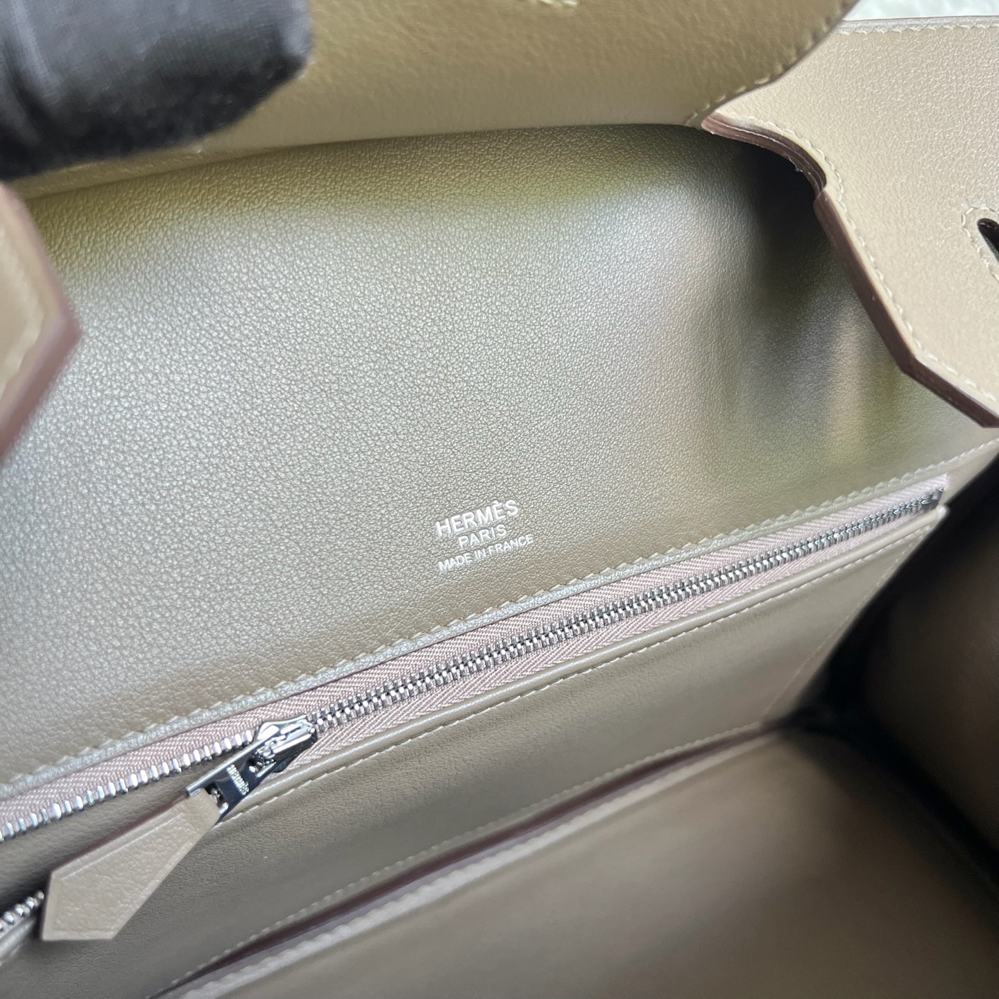 Birkin 30cm Grizzly Swift/Suede Color: Ck18 elephant gray Etoupe Handmade wax thread sewing Silver buckle customized✈️ - Image 9