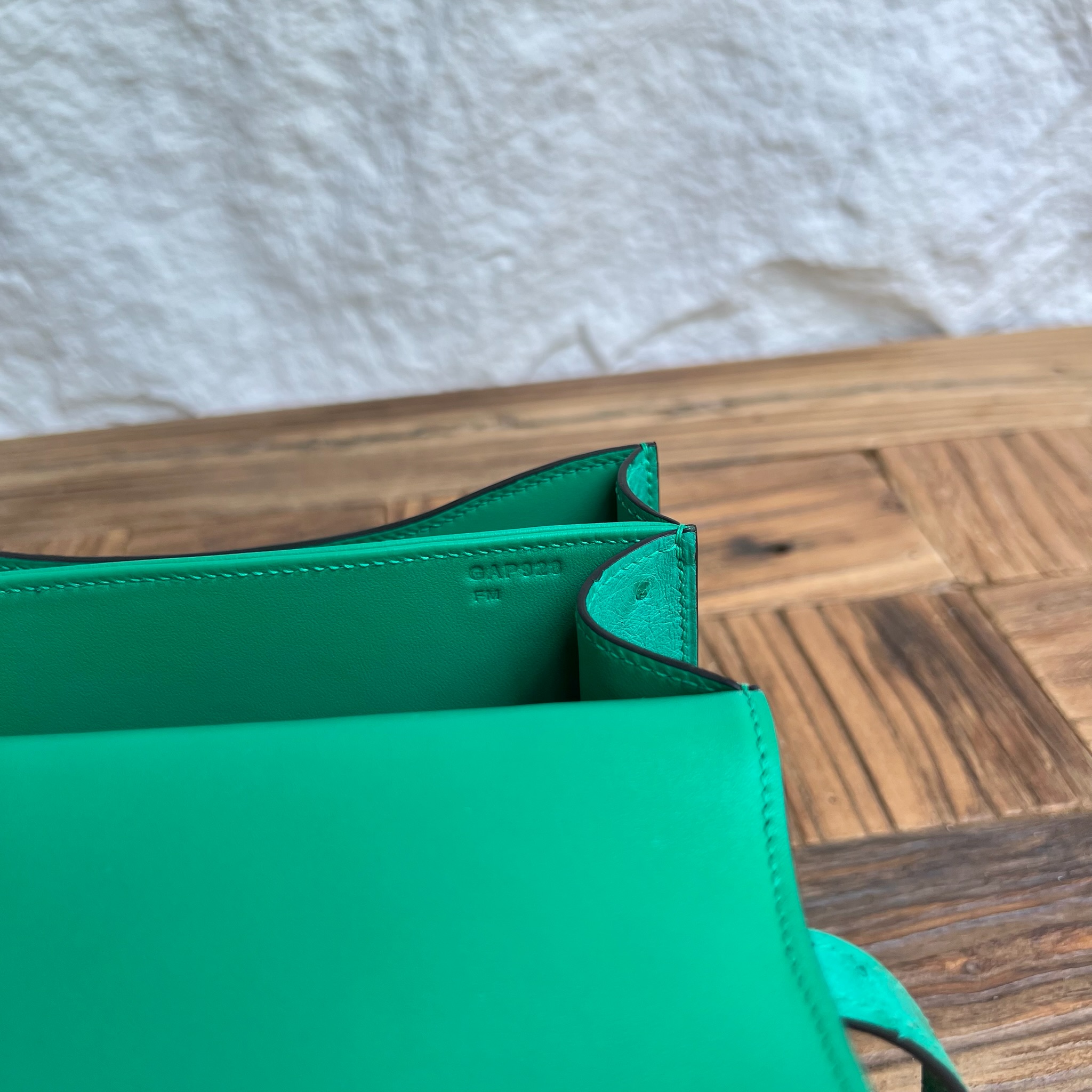 Spot Constance 18cm Ostrich original imported kk South African ostrich skin Color: U1 Verona Green Fully handmade wax stitching Gold buckle Stock - Image 9