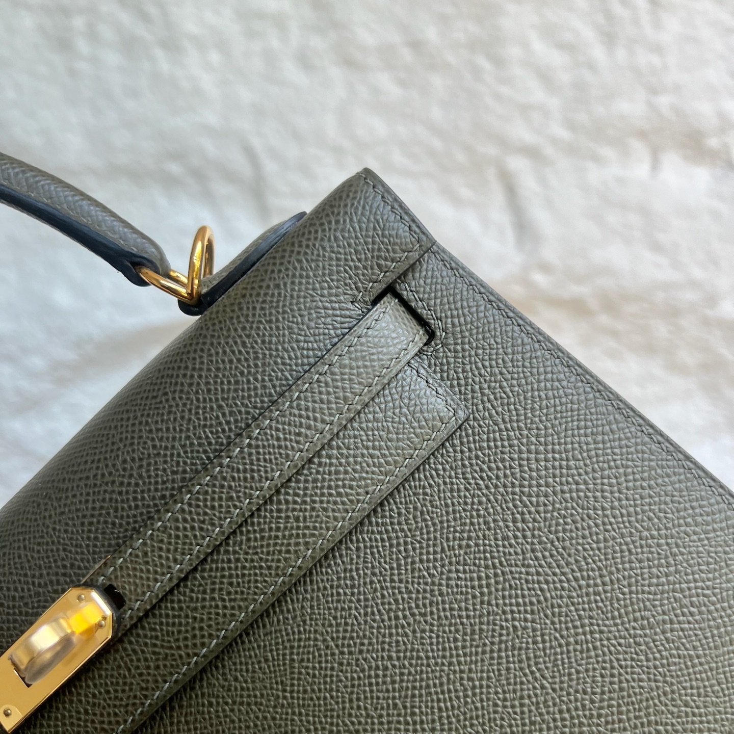 Spot Kelly 25cm Epsom Color: 6H olive green Fully handmade wax stitching Gold buckle Stock - Image 2