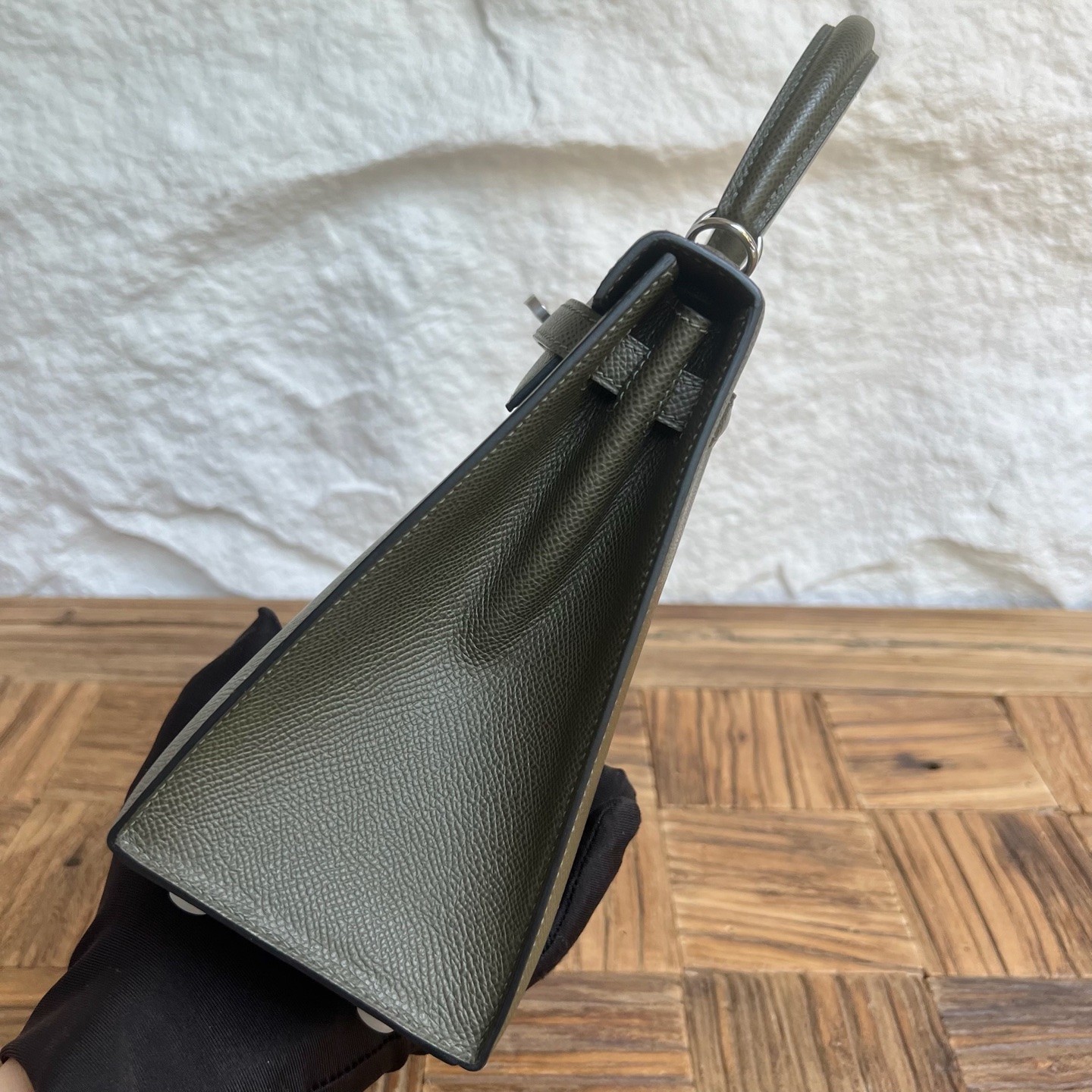 Spot Kelly 25cm Epsom Color: 6H olive green Fully handmade wax stitching Silver buckle Stock - Image 3