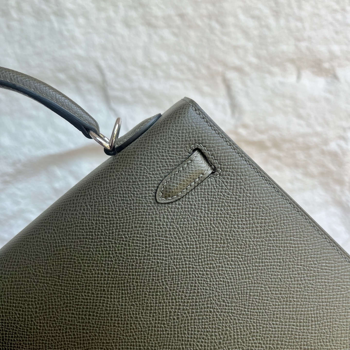 Spot Kelly 25cm Epsom Color: 6H olive green Fully handmade wax stitching Silver buckle Stock - Image 5