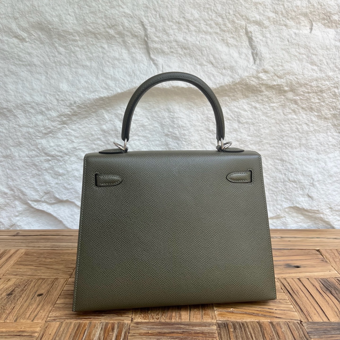 Spot Kelly 25cm Epsom Color: 6H olive green Fully handmade wax stitching Silver buckle Stock - Image 11