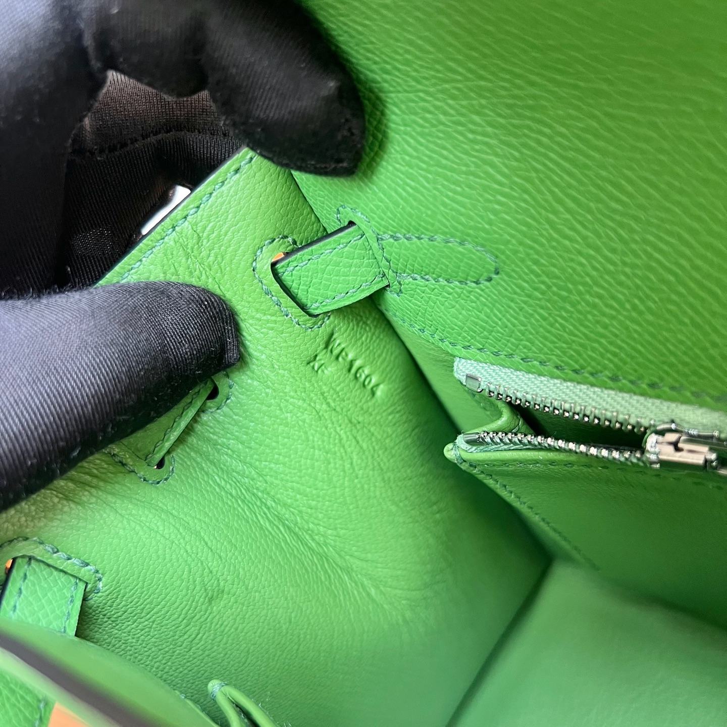 Spot Kelly 25cm Epsom Color: A8 silk blue-green Fully handmade wax stitching Silver buckle Stock - Image 7