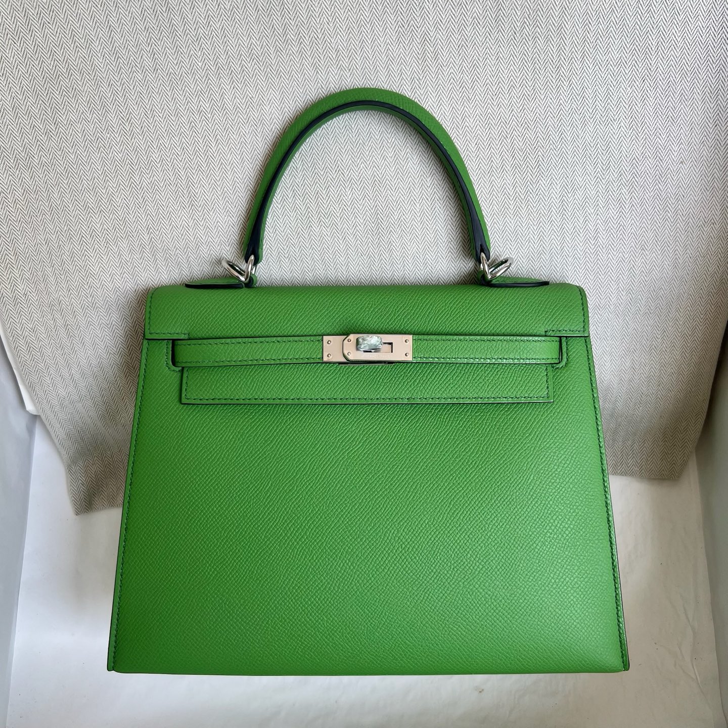 Spot Kelly 25cm Epsom Color: A8 silk blue-green Fully handmade wax stitching Silver buckle Stock - Image 12