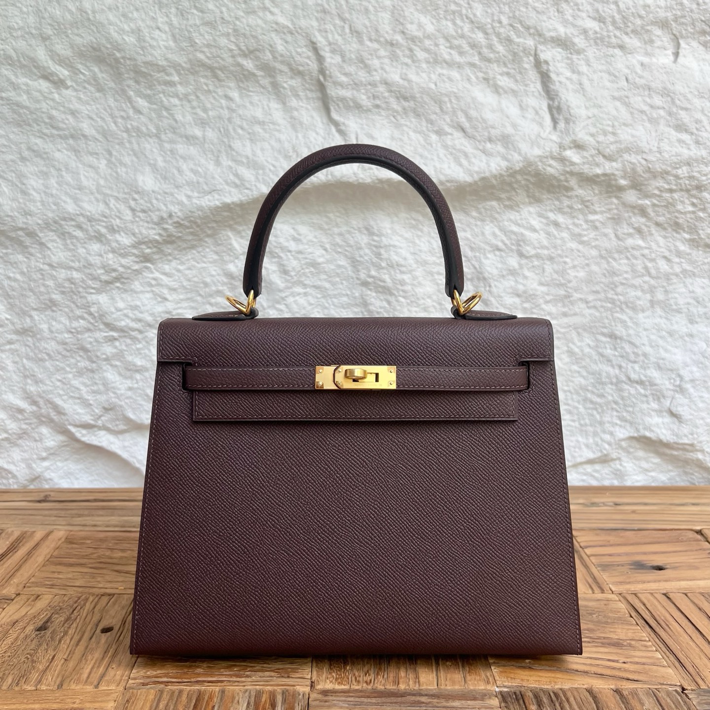 Kelly 25cm Epsom Color: 0G saddle red Fully handmade wax stitching Gold buckle customized✈️