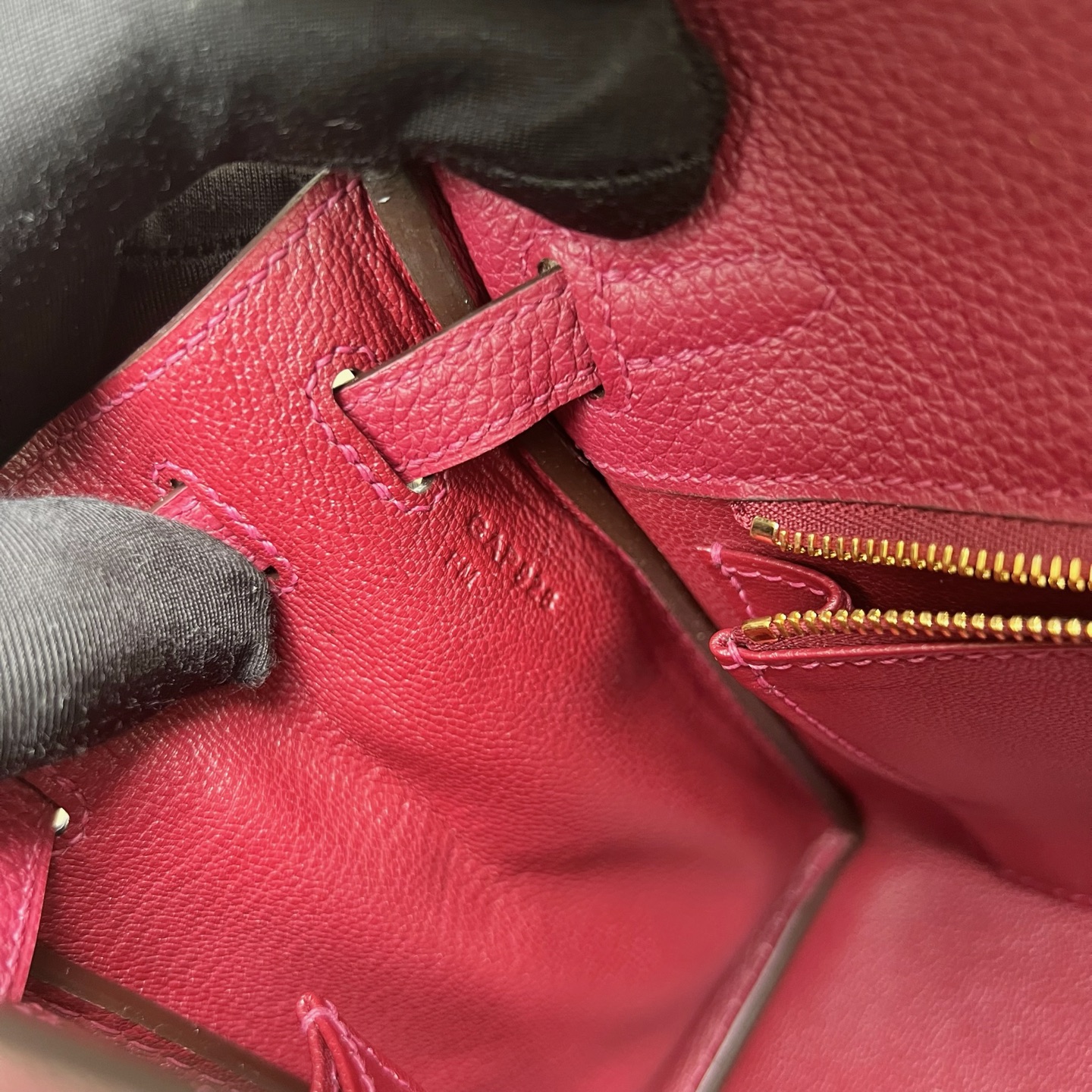 Kelly 25cm Togo original calfskin imported from Germany Color: K1 pomegranate red Fully handmade wax stitching Gold buckle customized✈️ - Image 7
