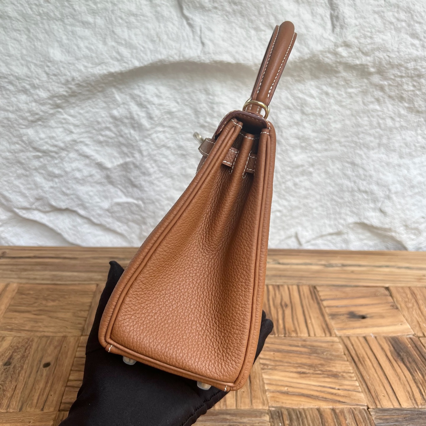 Kelly 25cm Togo original calfskin imported from Germany Color: 37 golden brown Fully handmade wax stitching Light gold buckle customized✈️ - Image 3