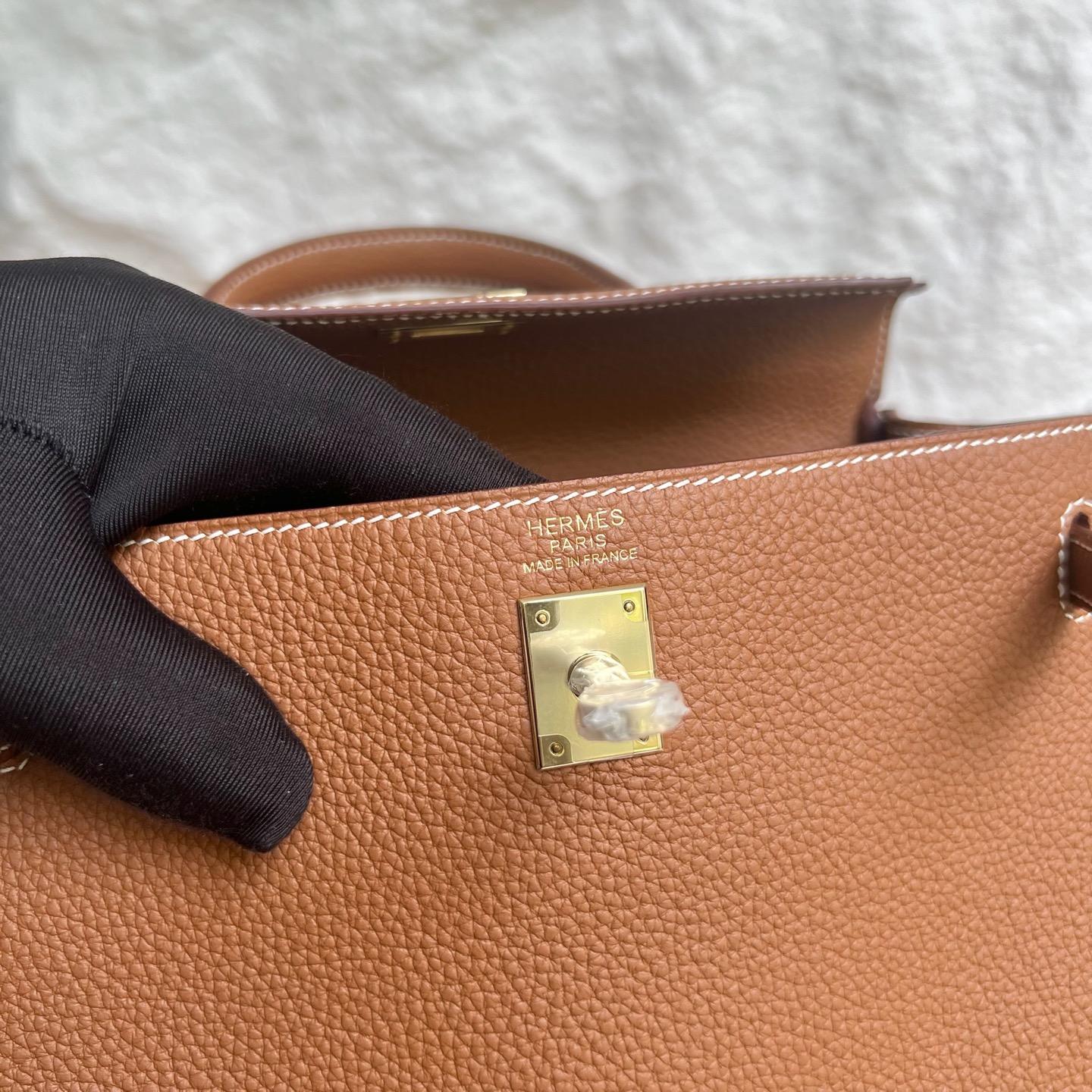 Kelly 25cm Togo original calfskin imported from Germany Color: 37 golden brown Fully handmade wax stitching Light gold buckle customized✈️ - Image 7