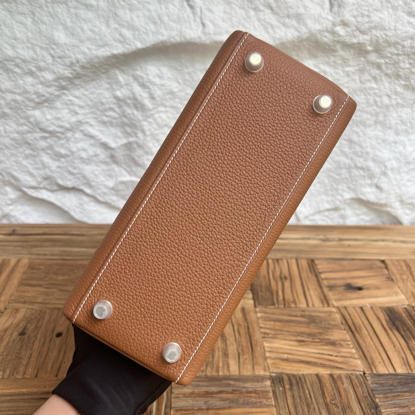 Kelly 25cm Togo original calfskin imported from Germany Color: 37 golden brown Fully handmade wax stitching Light gold buckle customized✈️ - Image 9