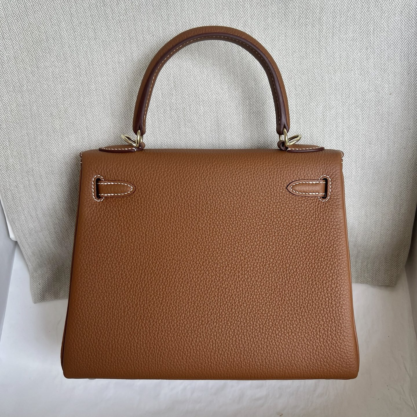 Kelly 25cm Togo original calfskin imported from Germany Color: 37 golden brown Fully handmade wax stitching Light gold buckle customized✈️ - Image 13