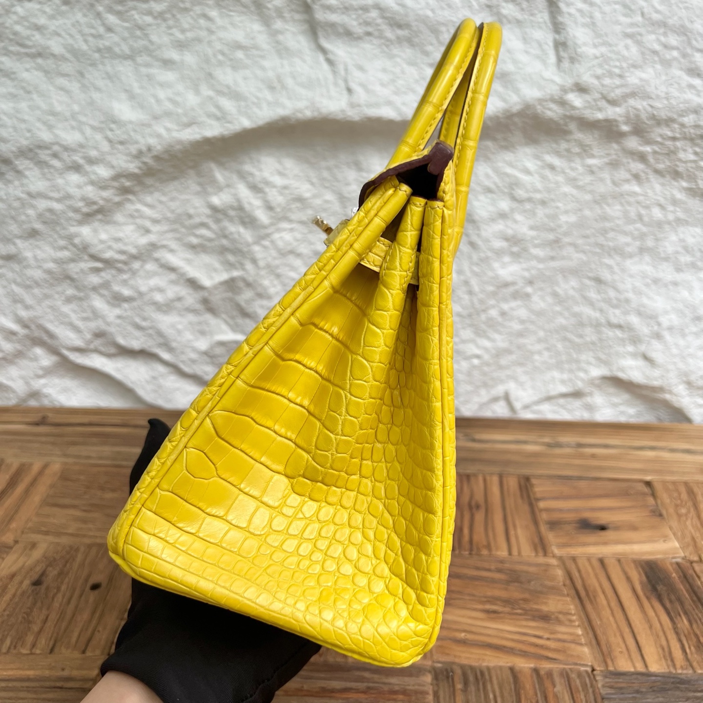 Spot Birkin 25cm matte American crocodile Color: 9M marigold yellow Matte Alligator Crocodile Fully handmade wax stitching Ghw Stock - Image 3