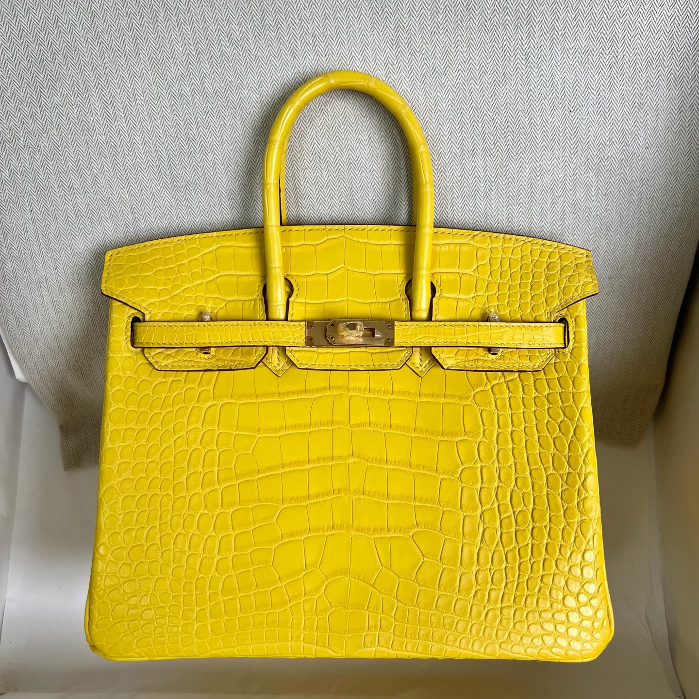 Spot Birkin 25cm matte American crocodile Color: 9M marigold yellow Matte Alligator Crocodile Fully handmade wax stitching Ghw Stock - Image 12