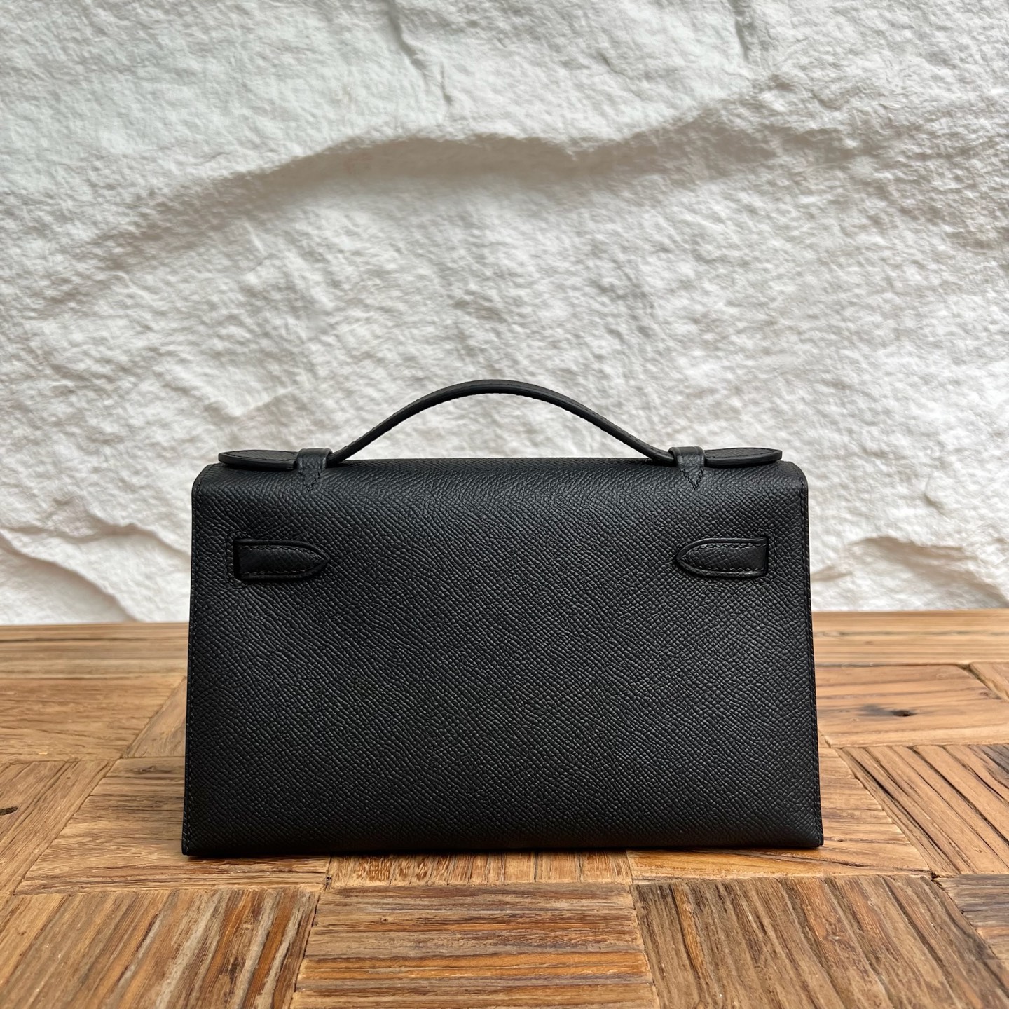 Spot MiniKelly Pochette 22cm Epsom Color: Ck89 black Noir Fully handmade wax stitching Silver buckle Stock - Image 4