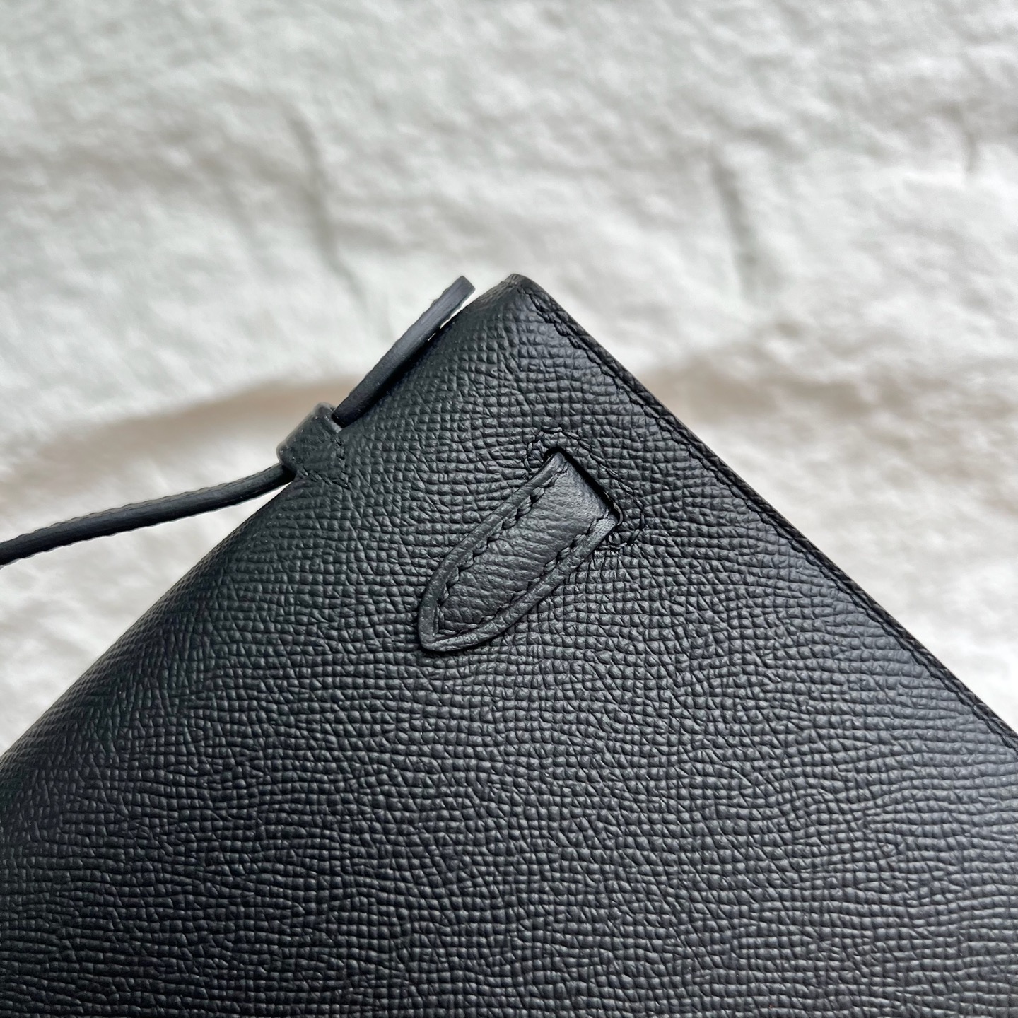 Spot MiniKelly Pochette 22cm Epsom Color: Ck89 black Noir Fully handmade wax stitching Silver buckle Stock - Image 5