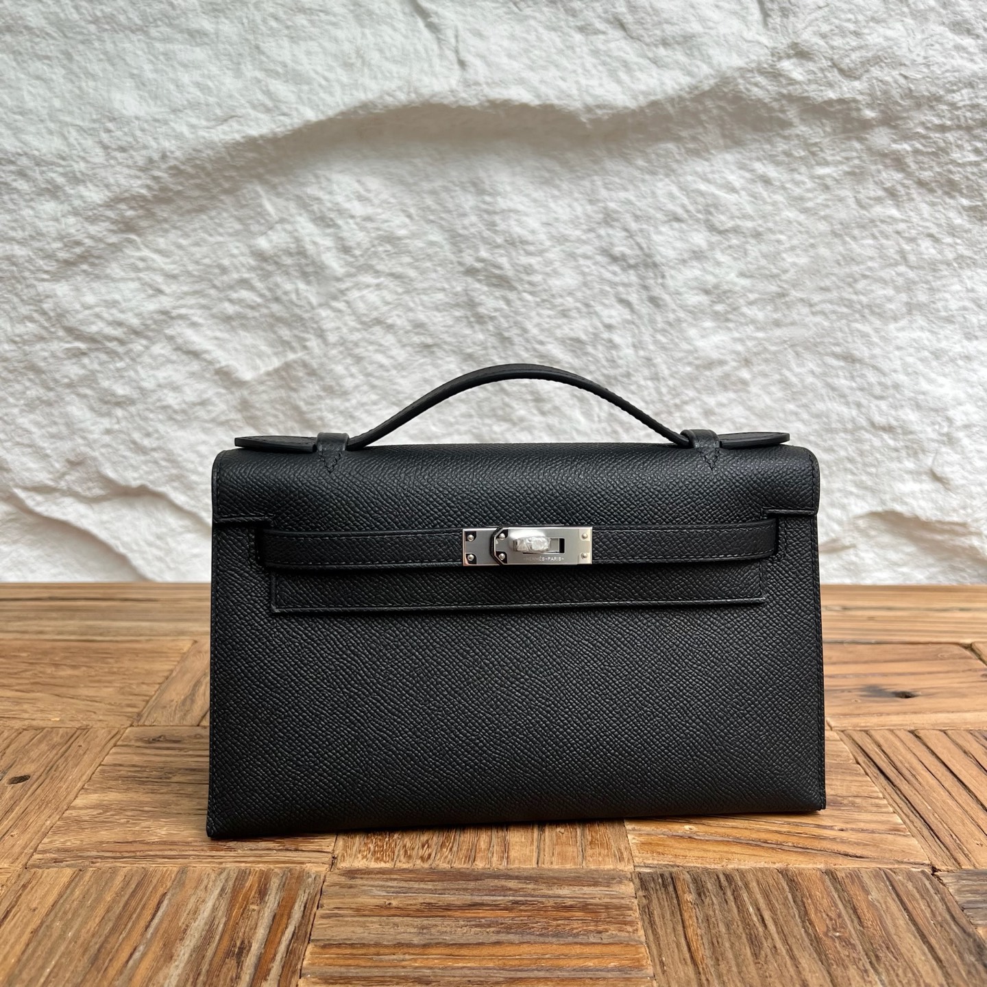 Spot MiniKelly Pochette 22cm Epsom Color: Ck89 black Noir Fully handmade wax stitching Silver buckle Stock - Image 10