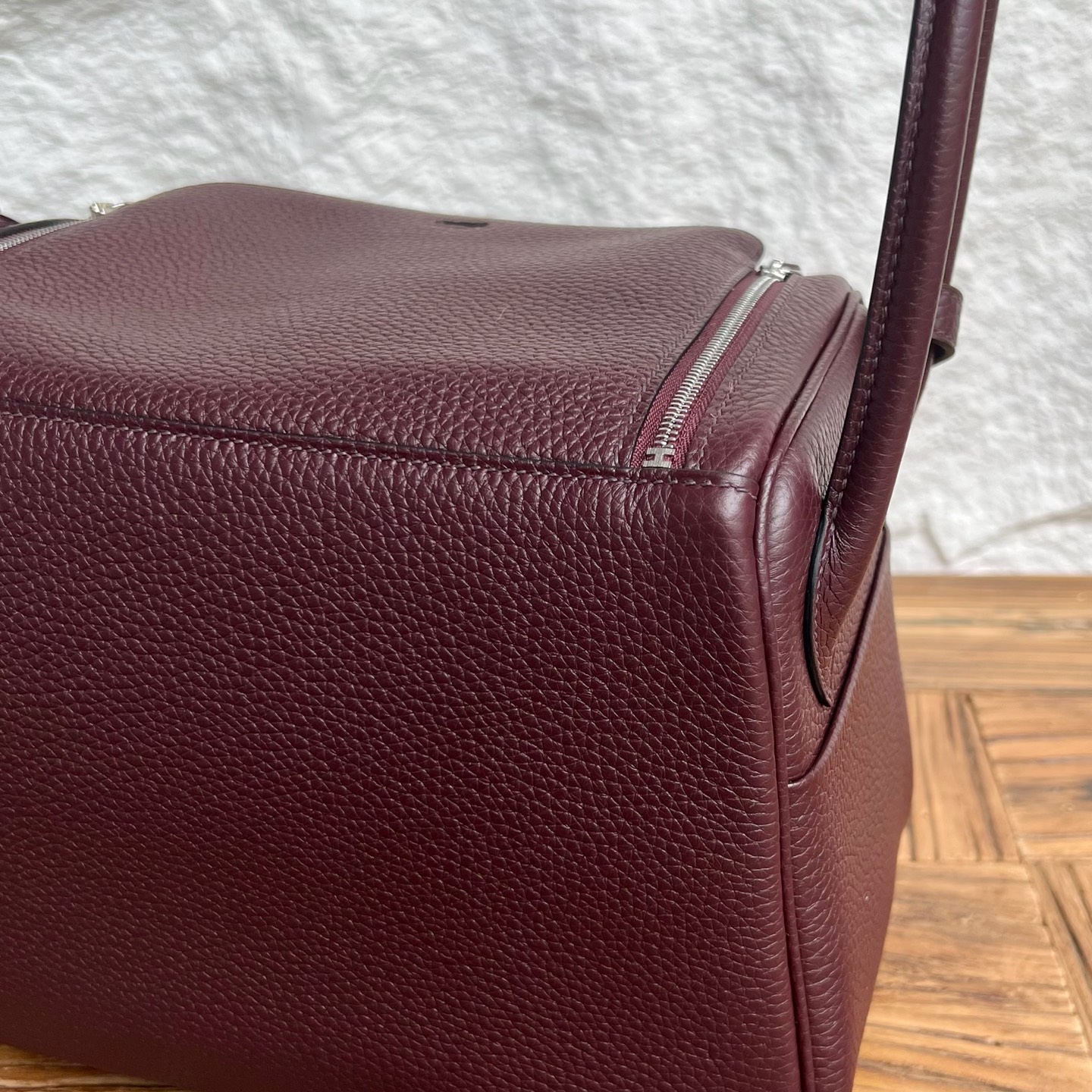 Lindy 26cm Clemence original top tc large cowhide leather Color: 0G saddle red Fully handmade wax stitching Customized✈️ - Image 5