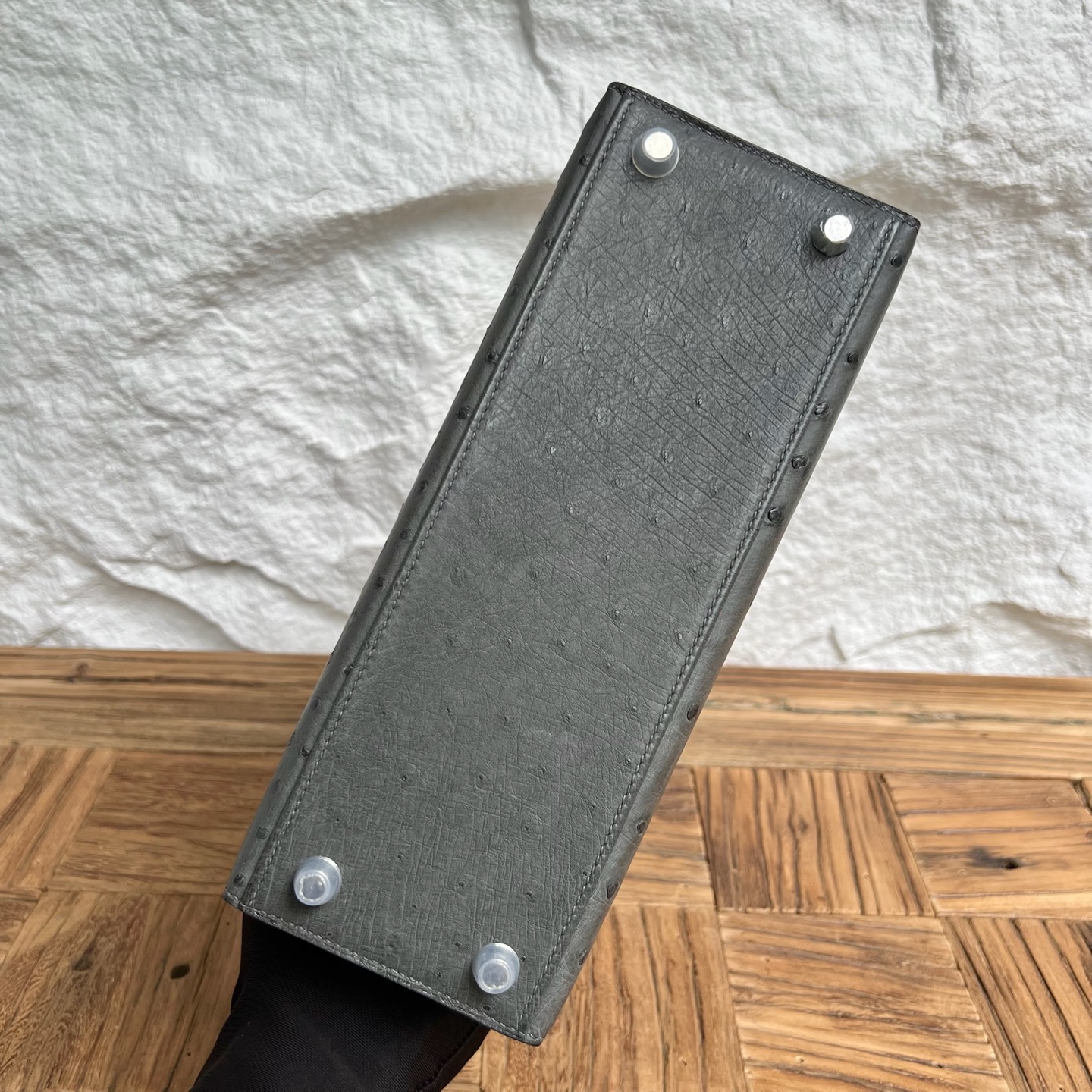 Kelly 25cm Ostrich original kk South Africa imported ostrich leather Color: 0L cumulonimbus gray Fully handmade wax stitching Silver buckle customized✈️ - Image 9